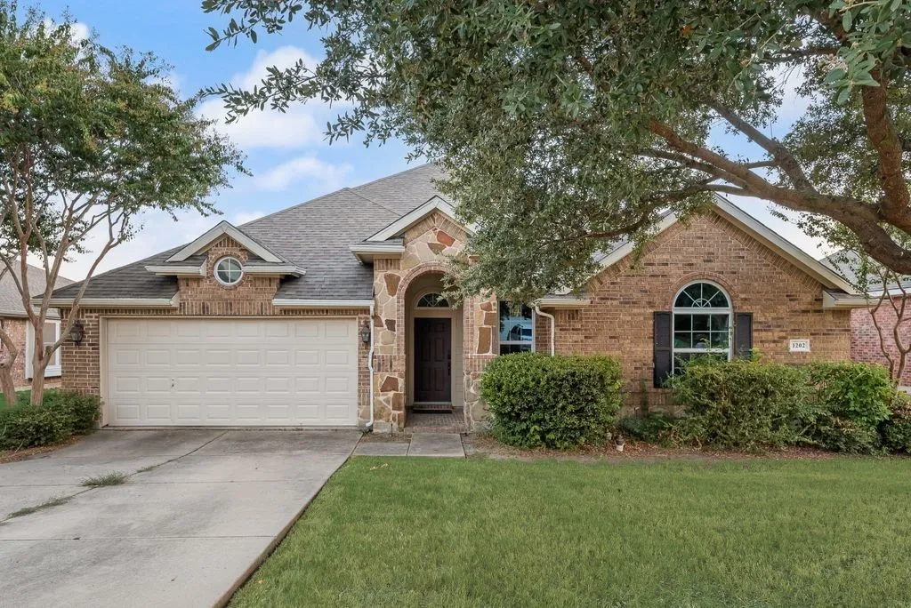 Single Family Residence For Sale