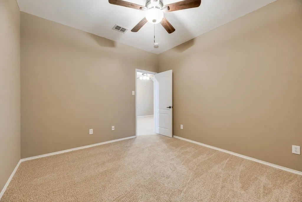Single Family Residence For Sale in Collin County , 1202 Chestnut Hill Drive, Wylie, Texas 75098, 4 Bedroom, 3 Bathroom, 2 Garage spaces, 2,649 Sqft, built in 2008, mls#21391901, Real Estate Agent in Wylie, Homes For Sale in Collin county, Homes For Sale in Wylie, Realtor in Wylie Texas, Real Estate Brokerage Independent Realty Texas, Luminita Cordes Realtor