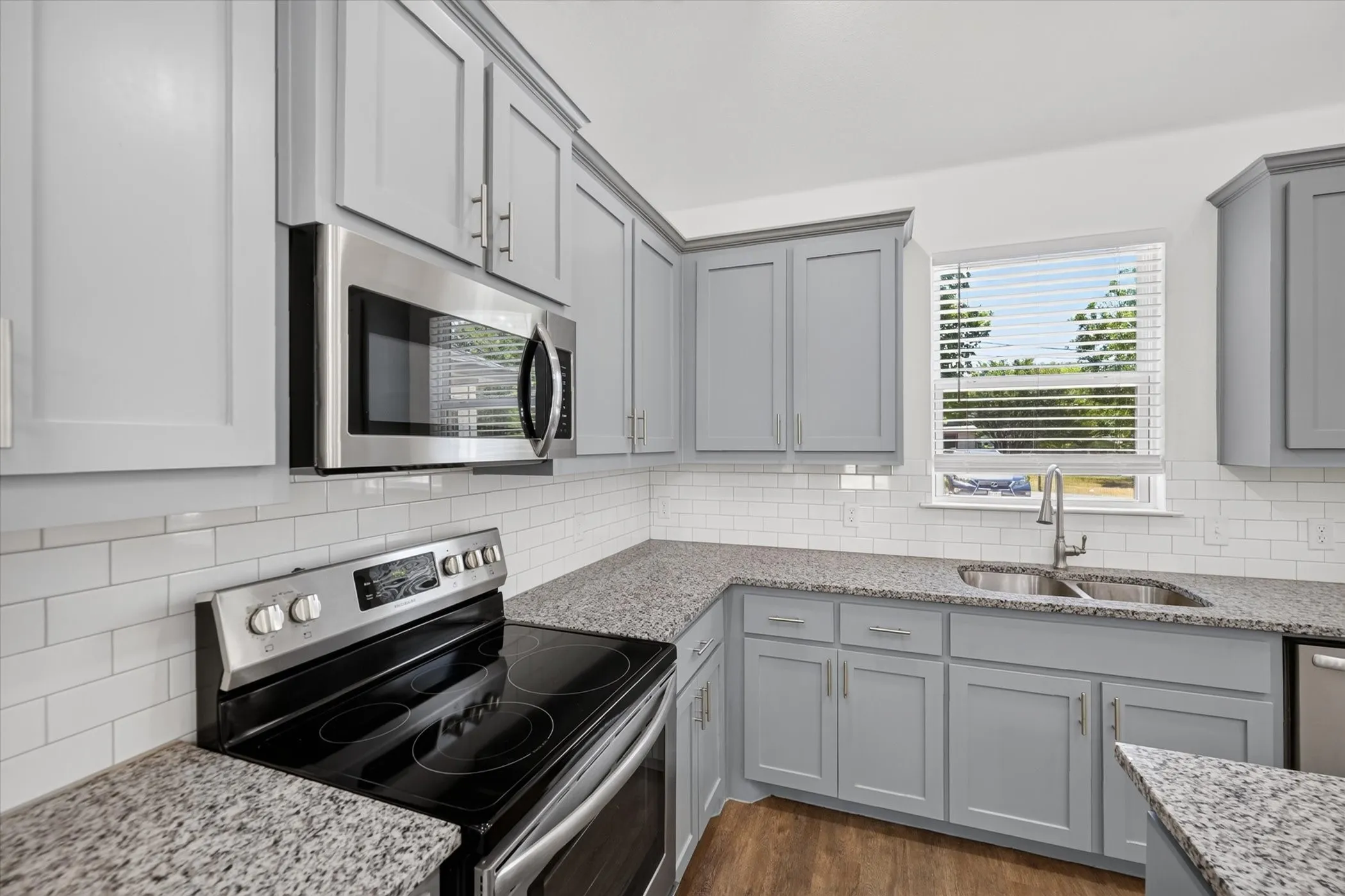 Single Family Residence For Rent in Grayson County , 610 E Texas Street, Denison, Texas 75021, 3 Bedroom, 2 Bathroom, Garage spaces, 1,348 Sqft, built in 2022, mls#21392280, Real Estate Agent in Denison, Homes For Rent in Grayson county, Homes For Rent in Denison, Realtor in Denison Texas, Real Estate Brokerage Independent Realty Texas, Luminita Cordes Realtor