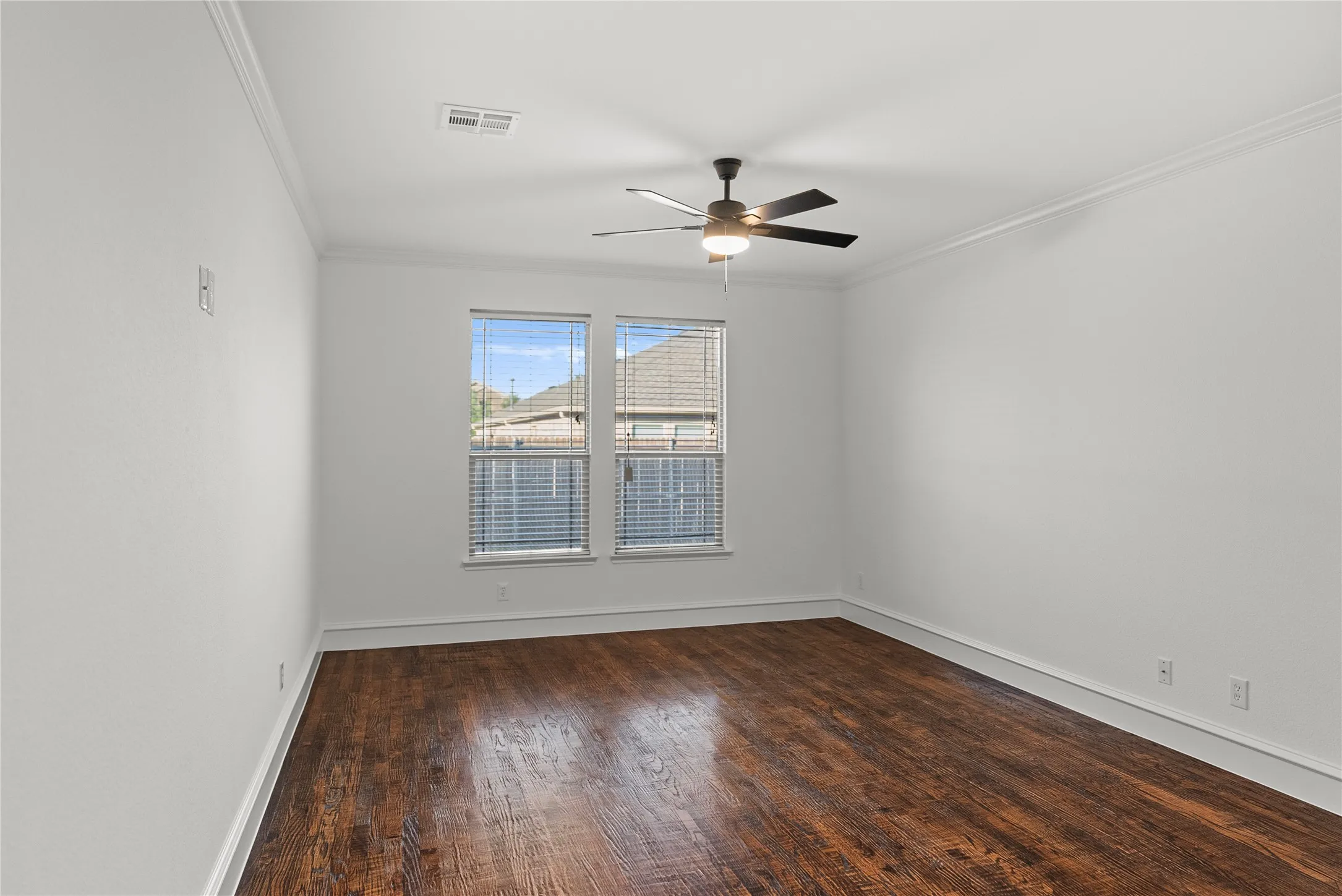 Single Family Residence For Rent in Collin County , 133 Meadow Crest Drive, Princeton, Texas 75407, 4 Bedroom, 3 Bathroom, 2 Garage spaces, 2,475 Sqft, built in 2011, mls#21392289, Real Estate Agent in Princeton, Homes For Rent in Collin county, Homes For Rent in Princeton, Realtor in Princeton Texas, Real Estate Brokerage Independent Realty Texas, Luminita Cordes Realtor