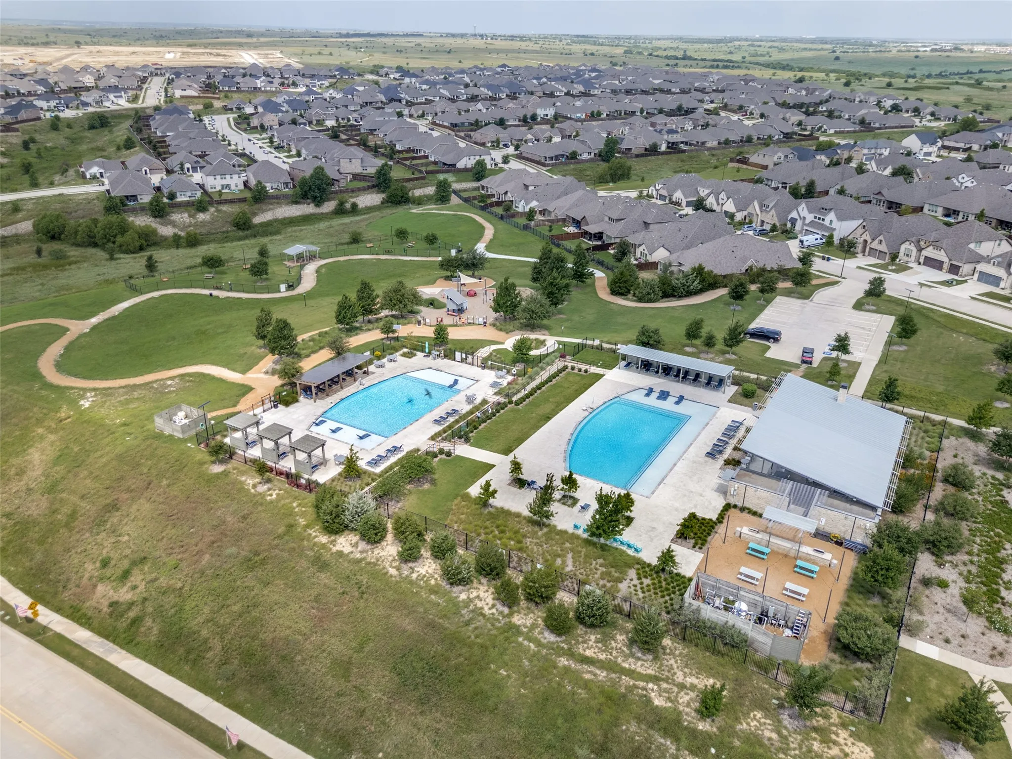 Single Family Residence For Sale in Tarrant County , 5573 Cypress Willow Bend, Fort Worth, Texas 76126, 4 Bedroom, 3 Bathroom, 2 Garage spaces, 2,319 Sqft, built in 2020, mls#21392290, Real Estate Agent in Fort Worth, Homes For Sale in Tarrant county, Homes For Sale in Fort Worth, Realtor in Fort Worth Texas, Real Estate Brokerage Independent Realty Texas, Luminita Cordes Realtor
