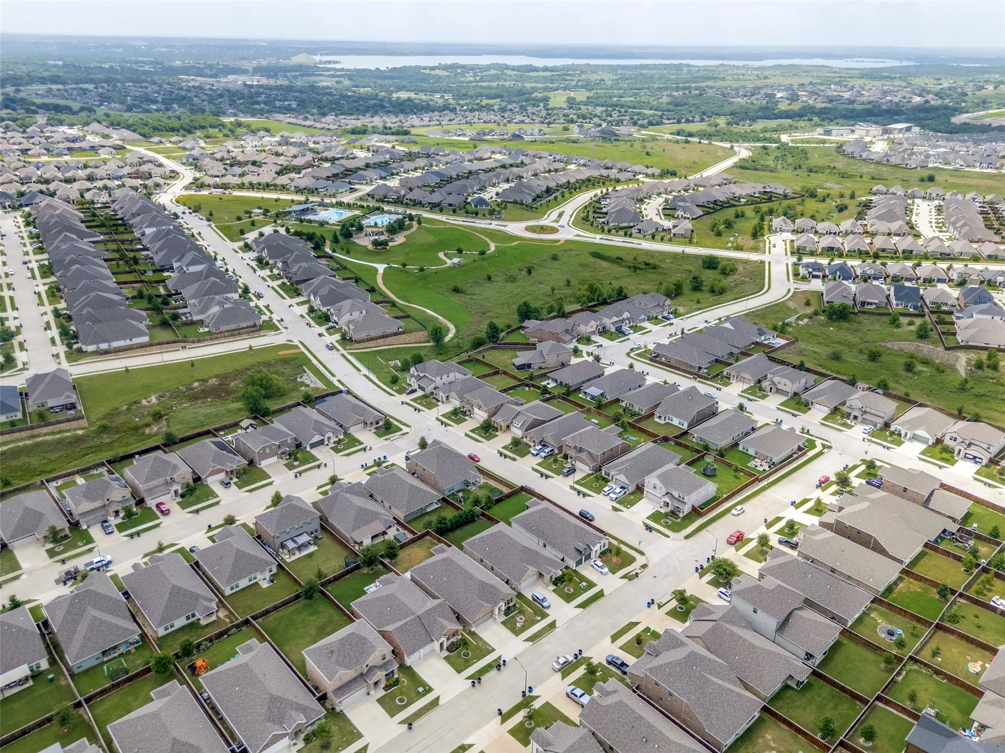 Single Family Residence For Sale in Tarrant County , 5573 Cypress Willow Bend, Fort Worth, Texas 76126, 4 Bedroom, 3 Bathroom, 2 Garage spaces, 2,319 Sqft, built in 2020, mls#21392290, Real Estate Agent in Fort Worth, Homes For Sale in Tarrant county, Homes For Sale in Fort Worth, Realtor in Fort Worth Texas, Real Estate Brokerage Independent Realty Texas, Luminita Cordes Realtor