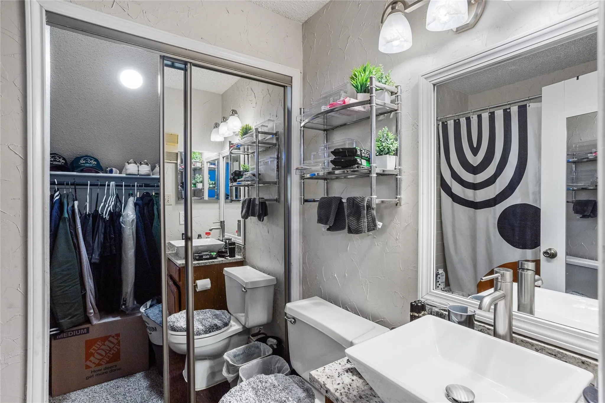 Condominium For Rent in Tarrant County , 2314 Bamboo Drive I203, Arlington, Texas 76006, 2 Bedroom, 2 Bathroom, Garage spaces, 1,031 Sqft, built in 1981, mls#21333448, Real Estate Agent in Arlington, Homes For Rent in Tarrant county, Homes For Rent in Arlington, Realtor in Arlington Texas, Real Estate Brokerage Independent Realty Texas, Luminita Cordes Realtor