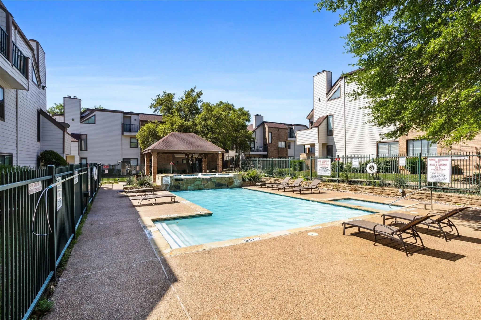 Condominium For Rent in Tarrant County , 2314 Bamboo Drive I203, Arlington, Texas 76006, 2 Bedroom, 2 Bathroom, Garage spaces, 1,031 Sqft, built in 1981, mls#21333448, Real Estate Agent in Arlington, Homes For Rent in Tarrant county, Homes For Rent in Arlington, Realtor in Arlington Texas, Real Estate Brokerage Independent Realty Texas, Luminita Cordes Realtor