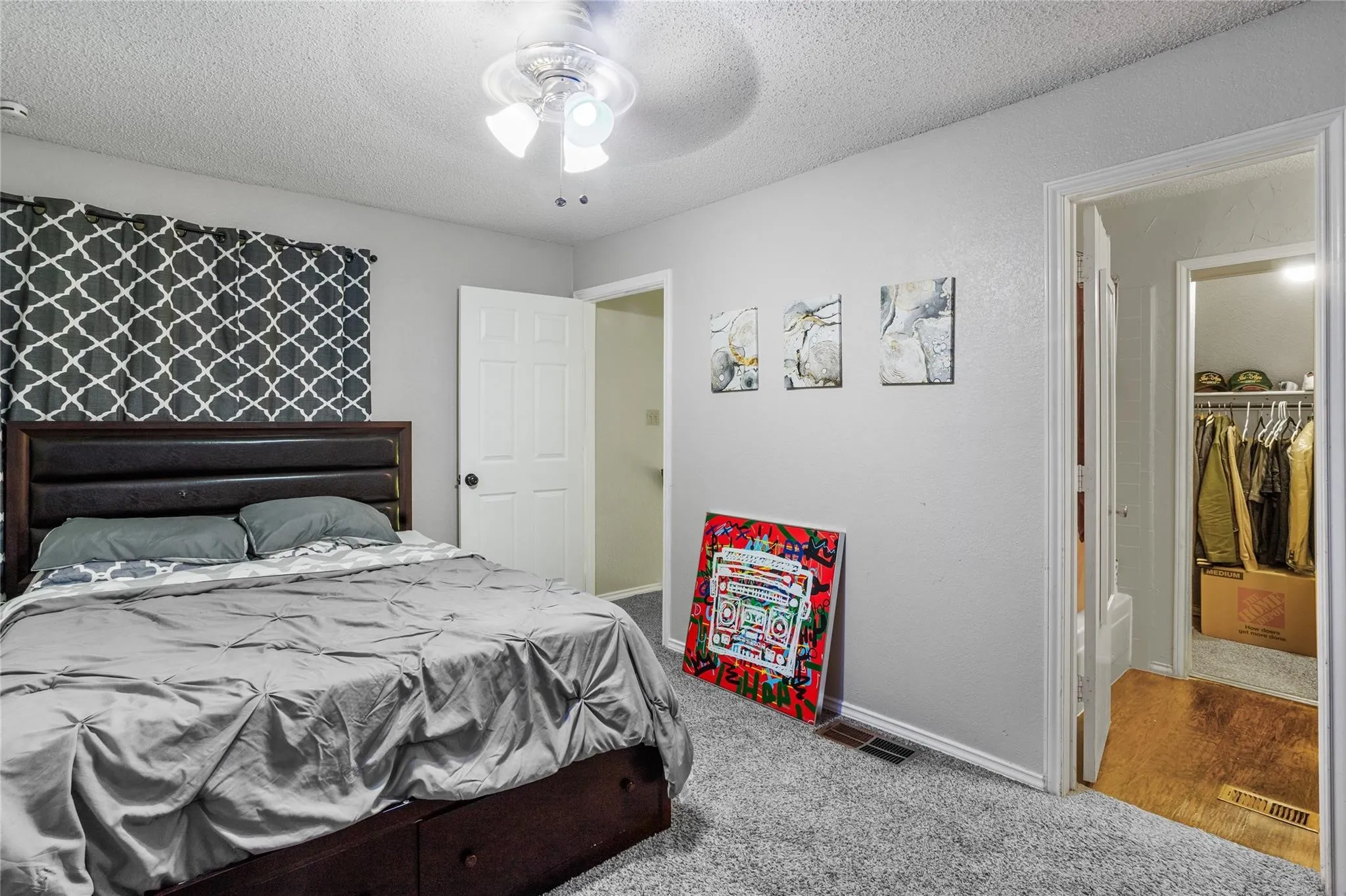 Condominium For Rent in Tarrant County , 2314 Bamboo Drive I203, Arlington, Texas 76006, 2 Bedroom, 2 Bathroom, Garage spaces, 1,031 Sqft, built in 1981, mls#21333448, Real Estate Agent in Arlington, Homes For Rent in Tarrant county, Homes For Rent in Arlington, Realtor in Arlington Texas, Real Estate Brokerage Independent Realty Texas, Luminita Cordes Realtor