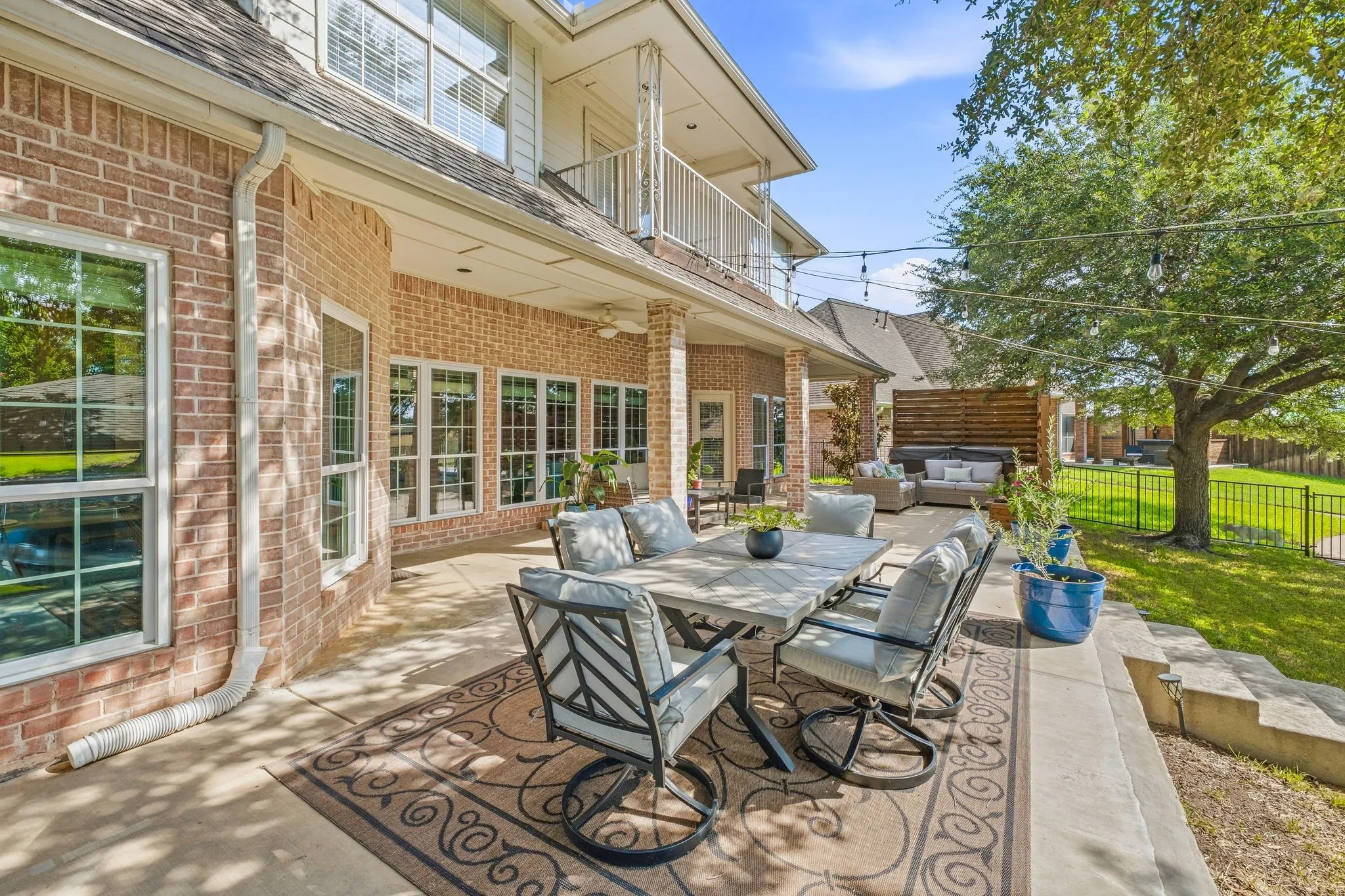 Single Family Residence For Sale in Hood County , 1211 Mallard Way, Granbury, Texas 76048, 4 Bedroom, 3 Bathroom, 2 Garage spaces, 3,324 Sqft, built in 1996, mls#21392306, Real Estate Agent in Granbury, Homes For Sale in Hood county, Homes For Sale in Granbury, Realtor in Granbury Texas, Real Estate Brokerage Independent Realty Texas, Luminita Cordes Realtor