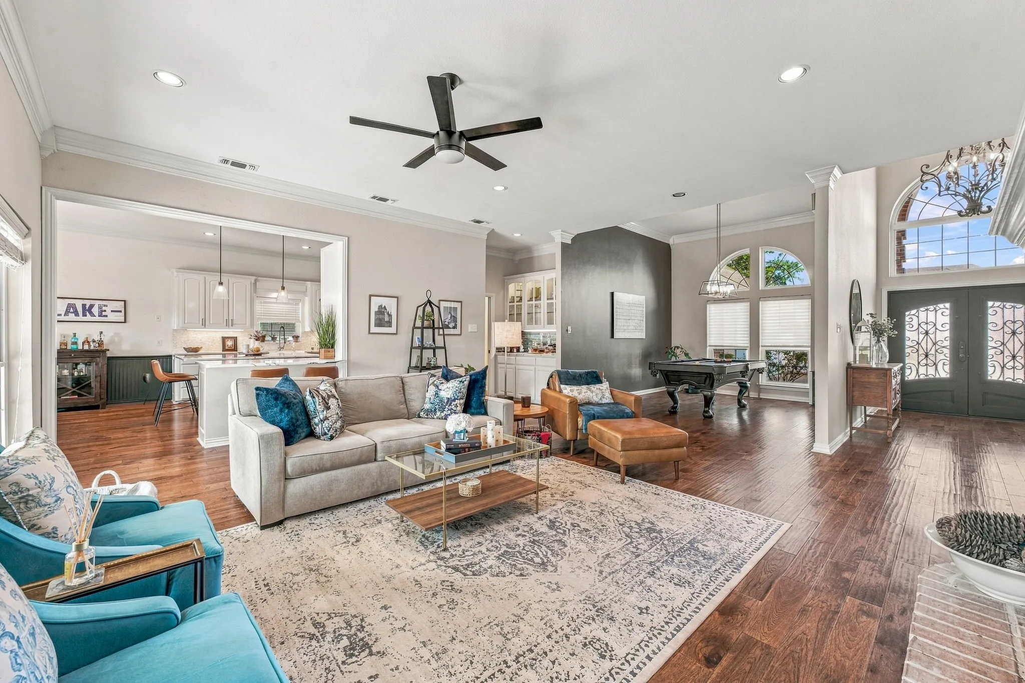 Single Family Residence For Sale in Hood County , 1211 Mallard Way, Granbury, Texas 76048, 4 Bedroom, 3 Bathroom, 2 Garage spaces, 3,324 Sqft, built in 1996, mls#21392306, Real Estate Agent in Granbury, Homes For Sale in Hood county, Homes For Sale in Granbury, Realtor in Granbury Texas, Real Estate Brokerage Independent Realty Texas, Luminita Cordes Realtor