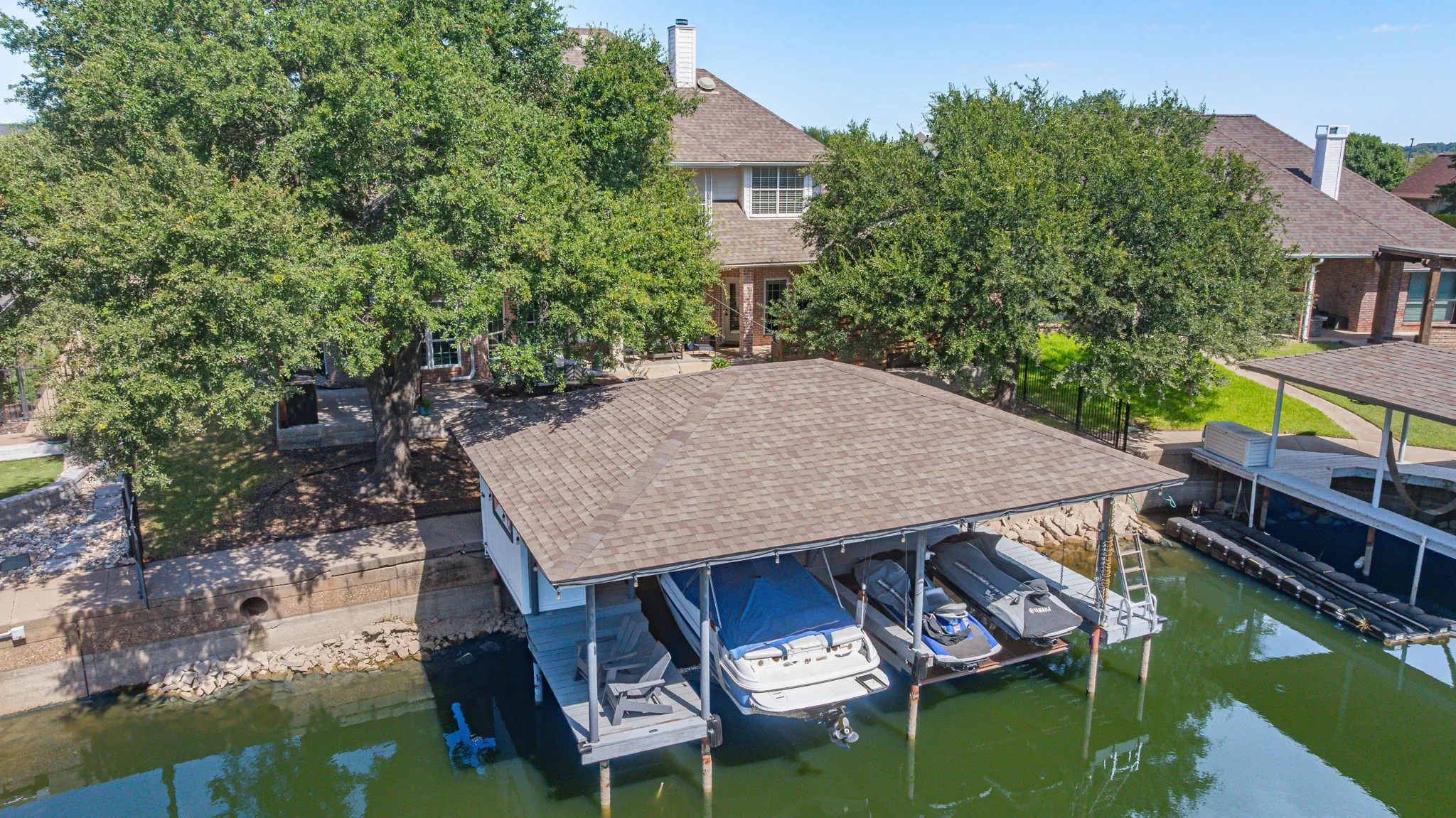 Single Family Residence For Sale in Hood County , 1211 Mallard Way, Granbury, Texas 76048, 4 Bedroom, 3 Bathroom, 2 Garage spaces, 3,324 Sqft, built in 1996, mls#21392306, Real Estate Agent in Granbury, Homes For Sale in Hood county, Homes For Sale in Granbury, Realtor in Granbury Texas, Real Estate Brokerage Independent Realty Texas, Luminita Cordes Realtor