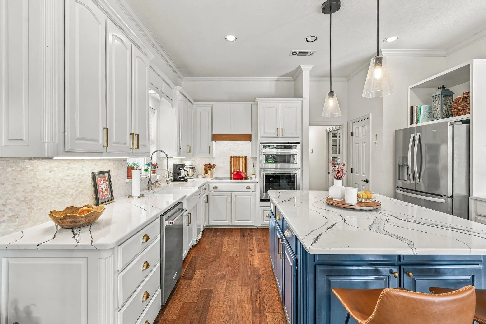 Single Family Residence For Sale in Hood County , 1211 Mallard Way, Granbury, Texas 76048, 4 Bedroom, 3 Bathroom, 2 Garage spaces, 3,324 Sqft, built in 1996, mls#21392306, Real Estate Agent in Granbury, Homes For Sale in Hood county, Homes For Sale in Granbury, Realtor in Granbury Texas, Real Estate Brokerage Independent Realty Texas, Luminita Cordes Realtor