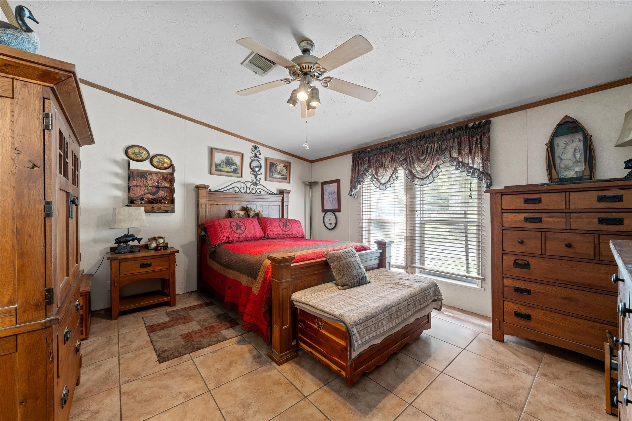 Mobile Home For Sale in Limestone County , 280 Lcr 737, Thornton, Texas 76687, 2 Bedroom, 2 Bathroom, Garage spaces, 2,417 Sqft, built in 1999, mls#21392263, Real Estate Agent in Thornton, Homes For Sale in Limestone county, Homes For Sale in Thornton, Realtor in Thornton Texas, Real Estate Brokerage Independent Realty Texas, Luminita Cordes Realtor