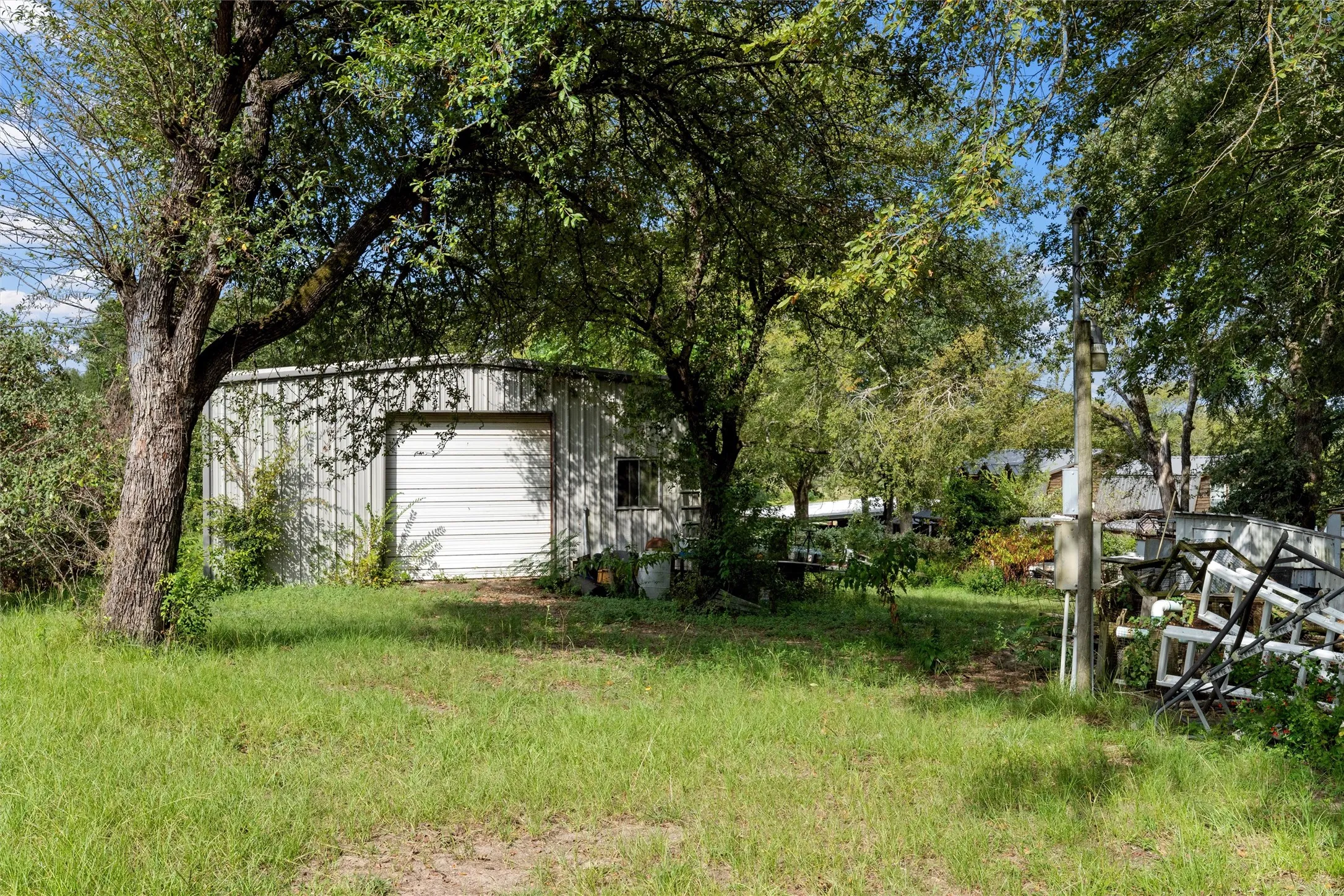 Mobile Home For Sale in Limestone County , 280 Lcr 737, Thornton, Texas 76687, 2 Bedroom, 2 Bathroom, Garage spaces, 2,417 Sqft, built in 1999, mls#21392263, Real Estate Agent in Thornton, Homes For Sale in Limestone county, Homes For Sale in Thornton, Realtor in Thornton Texas, Real Estate Brokerage Independent Realty Texas, Luminita Cordes Realtor