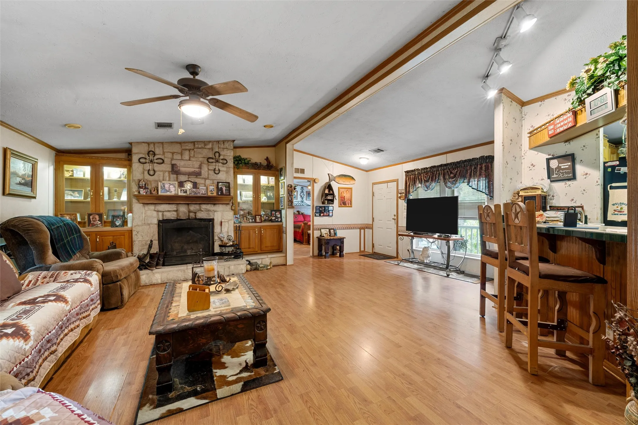 Mobile Home For Sale in Limestone County , 280 Lcr 737, Thornton, Texas 76687, 2 Bedroom, 2 Bathroom, Garage spaces, 2,417 Sqft, built in 1999, mls#21392263, Real Estate Agent in Thornton, Homes For Sale in Limestone county, Homes For Sale in Thornton, Realtor in Thornton Texas, Real Estate Brokerage Independent Realty Texas, Luminita Cordes Realtor