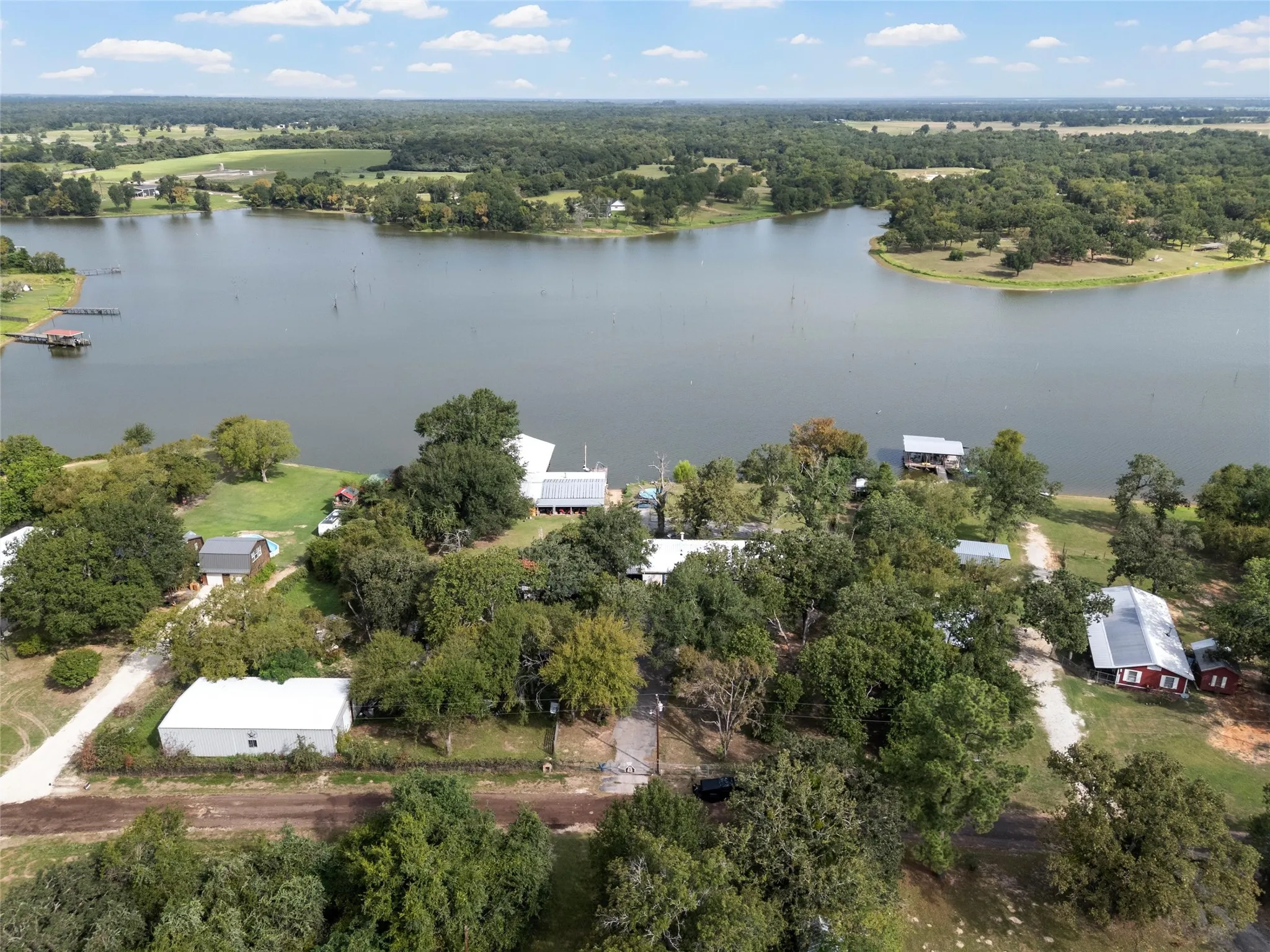 Mobile Home For Sale in Limestone County , 280 Lcr 737, Thornton, Texas 76687, 2 Bedroom, 2 Bathroom, Garage spaces, 2,417 Sqft, built in 1999, mls#21392263, Real Estate Agent in Thornton, Homes For Sale in Limestone county, Homes For Sale in Thornton, Realtor in Thornton Texas, Real Estate Brokerage Independent Realty Texas, Luminita Cordes Realtor
