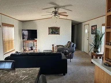 Manufactured Home For Sale in Denton County , 5200 Lake Shore Lane, Denton, Texas 76208, 3 Bedroom, 2 Bathroom, Garage spaces, 1,216 Sqft, built in 2005, mls#21392307, Real Estate Agent in Denton, Homes For Sale in Denton county, Homes For Sale in Denton, Realtor in Denton Texas, Real Estate Brokerage Independent Realty Texas, Luminita Cordes Realtor