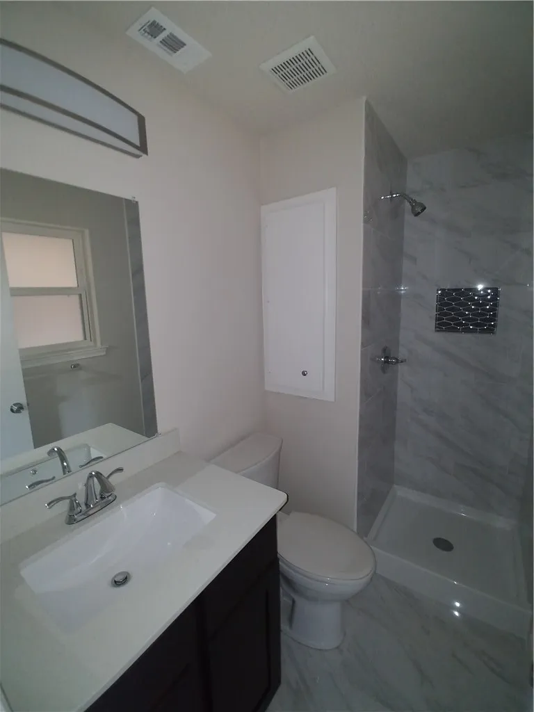 Single Family Residence For Rent in Collin County , 333 Hilltop Lane, Wylie, Texas 75098, 4 Bedroom, 2 Bathroom, 2 Garage spaces, 1,292 Sqft, built in 1966, mls#21392318, Real Estate Agent in Wylie, Homes For Rent in Collin county, Homes For Rent in Wylie, Realtor in Wylie Texas, Real Estate Brokerage Independent Realty Texas, Luminita Cordes Realtor