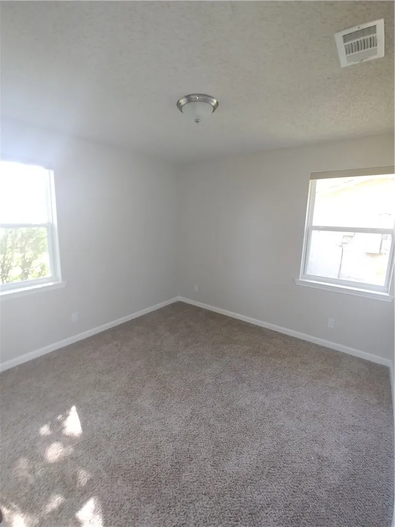 Single Family Residence For Rent in Collin County , 333 Hilltop Lane, Wylie, Texas 75098, 4 Bedroom, 2 Bathroom, 2 Garage spaces, 1,292 Sqft, built in 1966, mls#21392318, Real Estate Agent in Wylie, Homes For Rent in Collin county, Homes For Rent in Wylie, Realtor in Wylie Texas, Real Estate Brokerage Independent Realty Texas, Luminita Cordes Realtor