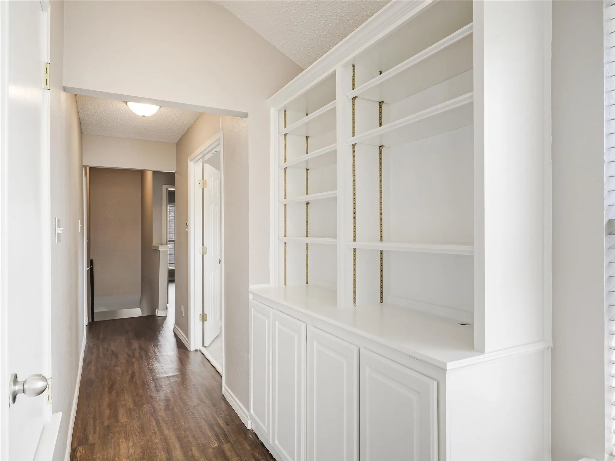 Single Family Residence For Sale in Collin County , 1310 Rosewood Lane, Allen, Texas 75002, 4 Bedroom, 3 Bathroom, 2 Garage spaces, 2,829 Sqft, built in 1996, mls#21390724, Real Estate Agent in Allen, Homes For Sale in Collin county, Homes For Sale in Allen, Realtor in Allen Texas, Real Estate Brokerage Independent Realty Texas, Luminita Cordes Realtor