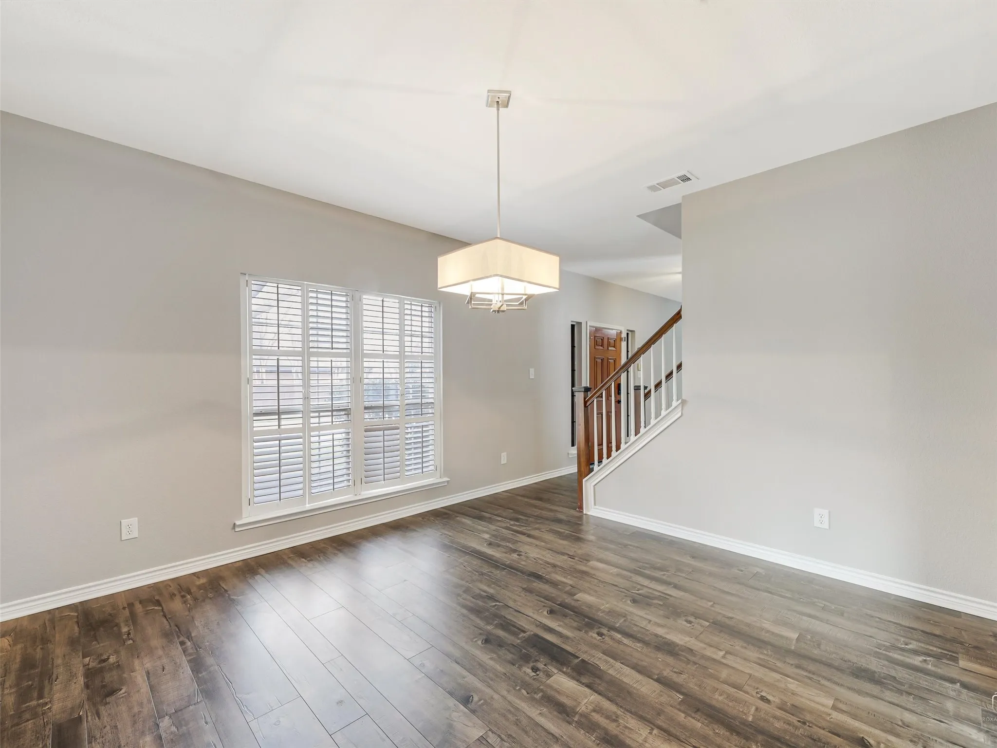 Single Family Residence For Sale in Collin County , 1310 Rosewood Lane, Allen, Texas 75002, 4 Bedroom, 3 Bathroom, 2 Garage spaces, 2,829 Sqft, built in 1996, mls#21390724, Real Estate Agent in Allen, Homes For Sale in Collin county, Homes For Sale in Allen, Realtor in Allen Texas, Real Estate Brokerage Independent Realty Texas, Luminita Cordes Realtor