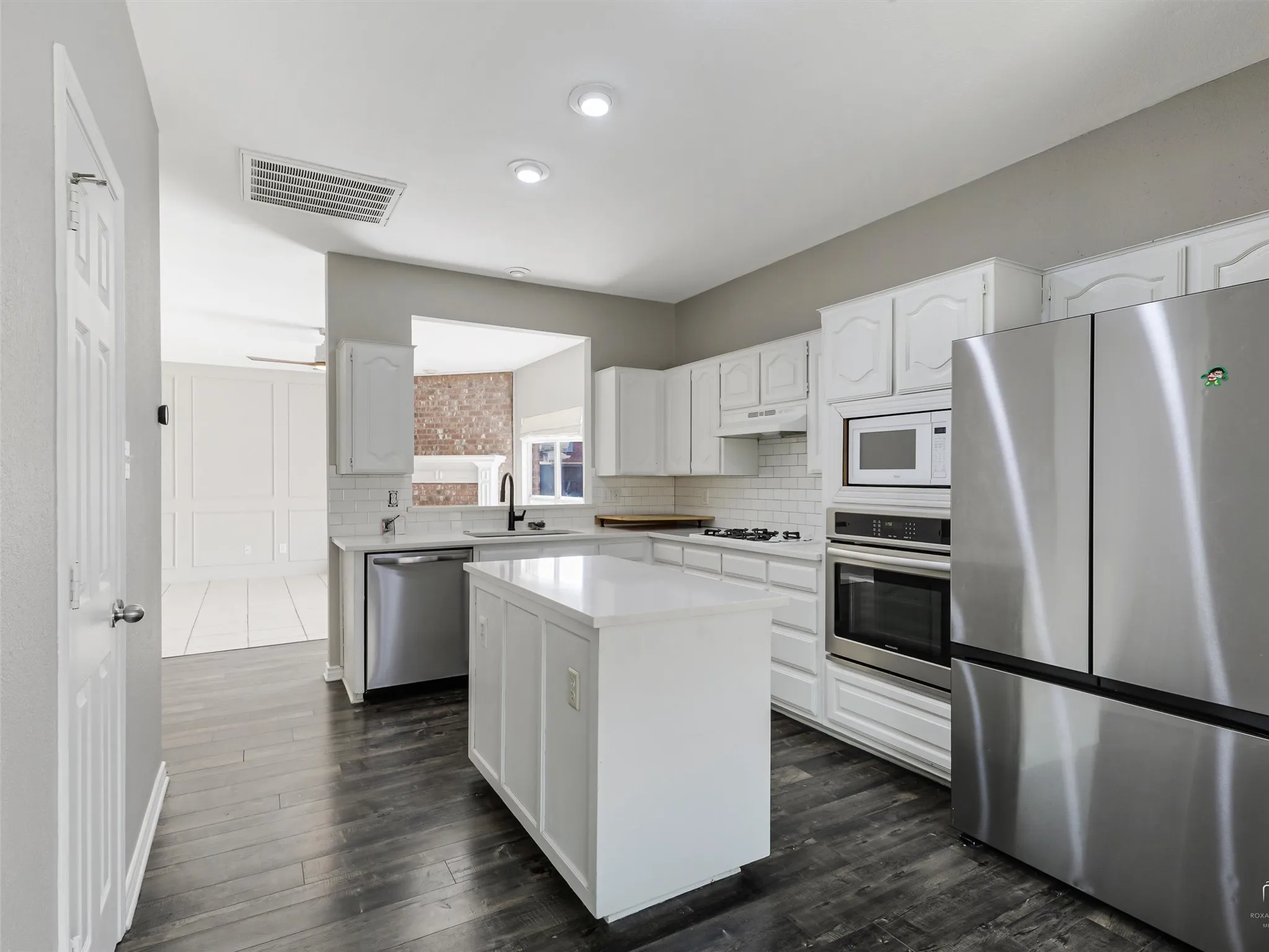 Single Family Residence For Sale in Collin County , 1310 Rosewood Lane, Allen, Texas 75002, 4 Bedroom, 3 Bathroom, 2 Garage spaces, 2,829 Sqft, built in 1996, mls#21390724, Real Estate Agent in Allen, Homes For Sale in Collin county, Homes For Sale in Allen, Realtor in Allen Texas, Real Estate Brokerage Independent Realty Texas, Luminita Cordes Realtor