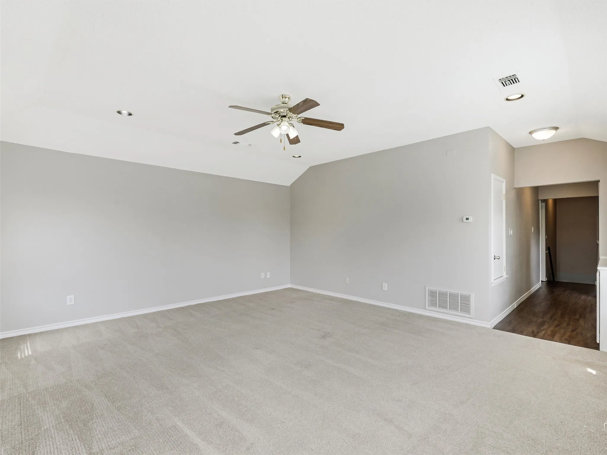 Single Family Residence For Sale in Collin County , 1310 Rosewood Lane, Allen, Texas 75002, 4 Bedroom, 3 Bathroom, 2 Garage spaces, 2,829 Sqft, built in 1996, mls#21390724, Real Estate Agent in Allen, Homes For Sale in Collin county, Homes For Sale in Allen, Realtor in Allen Texas, Real Estate Brokerage Independent Realty Texas, Luminita Cordes Realtor