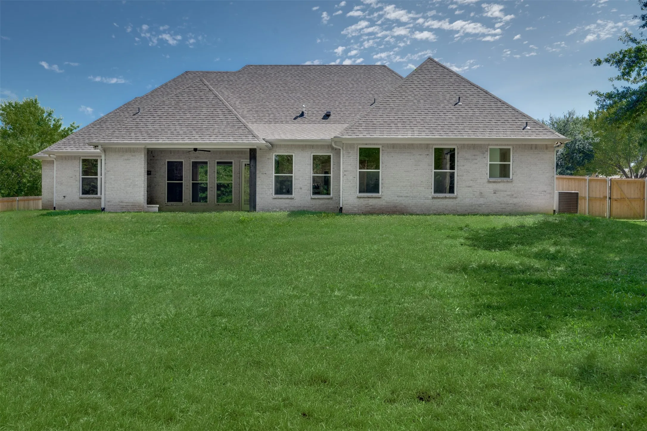 Single Family Residence For Sale in Smith County , 12171 Copper Court, Tyler, Texas 75706, 5 Bedroom, 5 Bathroom, 2 Garage spaces, 3,078 Sqft, built in 2023, mls#21392243, Real Estate Agent in Tyler, Homes For Sale in Smith county, Homes For Sale in Tyler, Realtor in Tyler Texas, Real Estate Brokerage Independent Realty Texas, Luminita Cordes Realtor