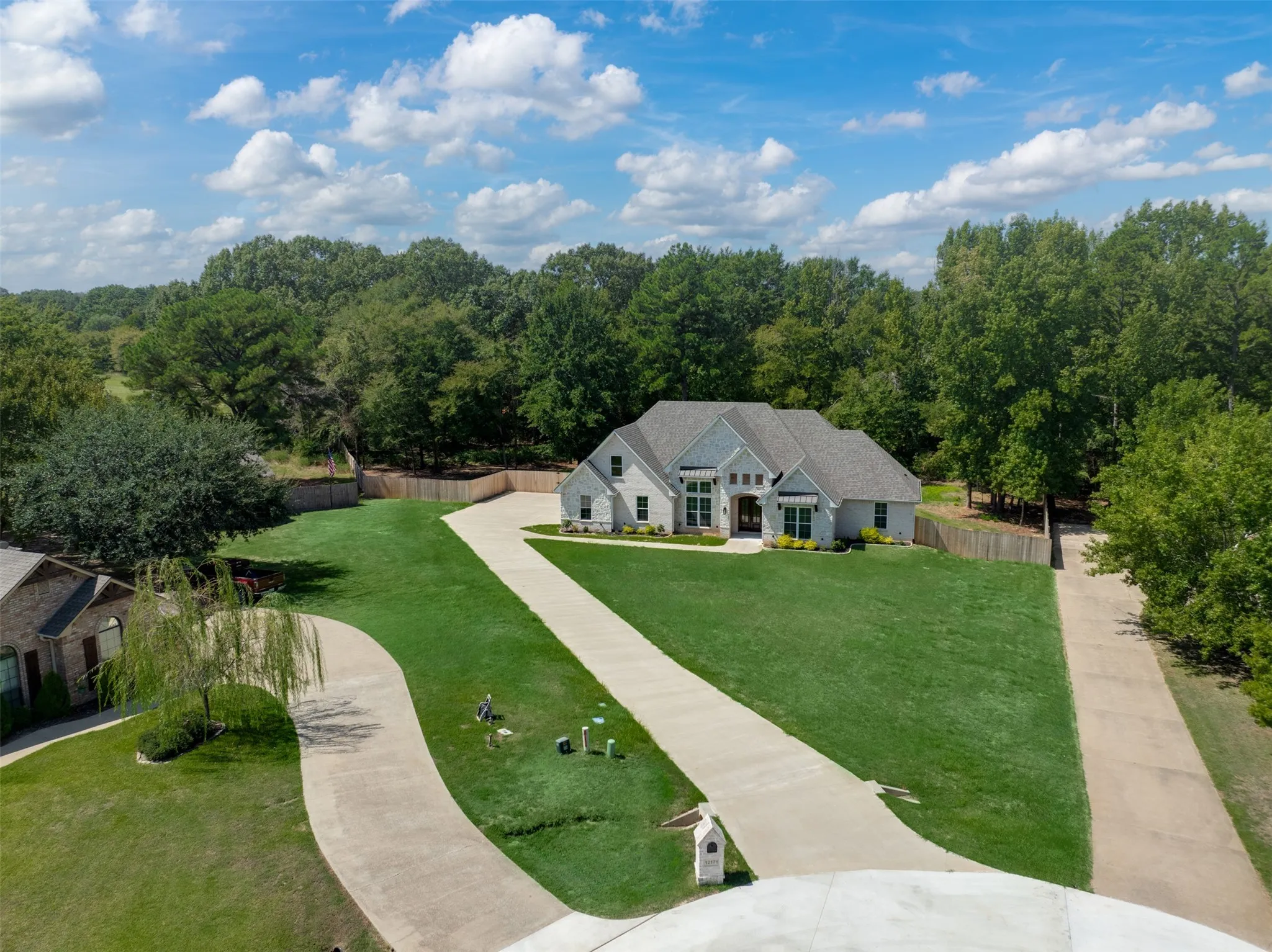 Single Family Residence For Sale in Smith County , 12171 Copper Court, Tyler, Texas 75706, 5 Bedroom, 5 Bathroom, 2 Garage spaces, 3,078 Sqft, built in 2023, mls#21392243, Real Estate Agent in Tyler, Homes For Sale in Smith county, Homes For Sale in Tyler, Realtor in Tyler Texas, Real Estate Brokerage Independent Realty Texas, Luminita Cordes Realtor