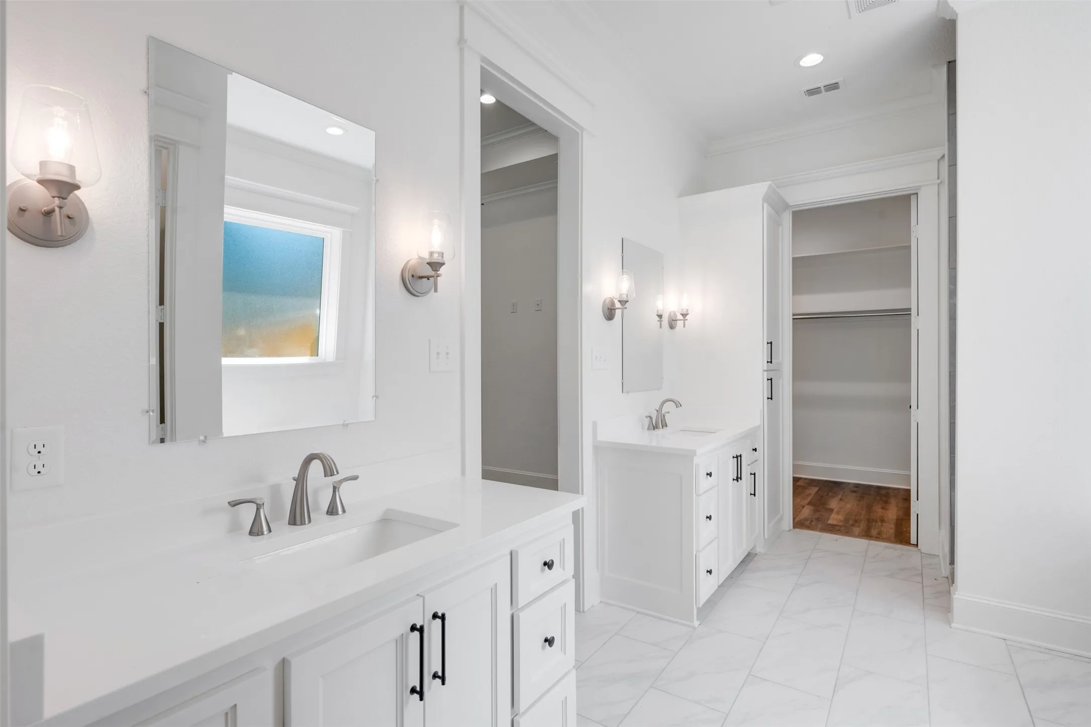 Single Family Residence For Sale in Smith County , 12171 Copper Court, Tyler, Texas 75706, 5 Bedroom, 5 Bathroom, 2 Garage spaces, 3,078 Sqft, built in 2023, mls#21392243, Real Estate Agent in Tyler, Homes For Sale in Smith county, Homes For Sale in Tyler, Realtor in Tyler Texas, Real Estate Brokerage Independent Realty Texas, Luminita Cordes Realtor