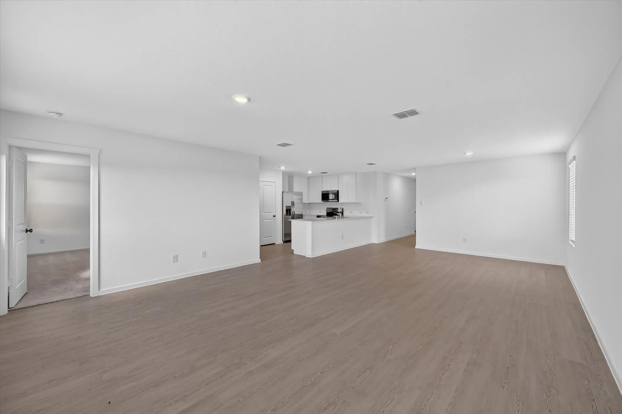 Single Family Residence For Rent in Johnson County , 624 W Criner Street, Grandview, Texas 76050, 4 Bedroom, 2 Bathroom, 2 Garage spaces, 1,736 Sqft, built in 2026, mls#21392341, Real Estate Agent in Grandview, Homes For Rent in Johnson county, Homes For Rent in Grandview, Realtor in Grandview Texas, Real Estate Brokerage Independent Realty Texas, Luminita Cordes Realtor