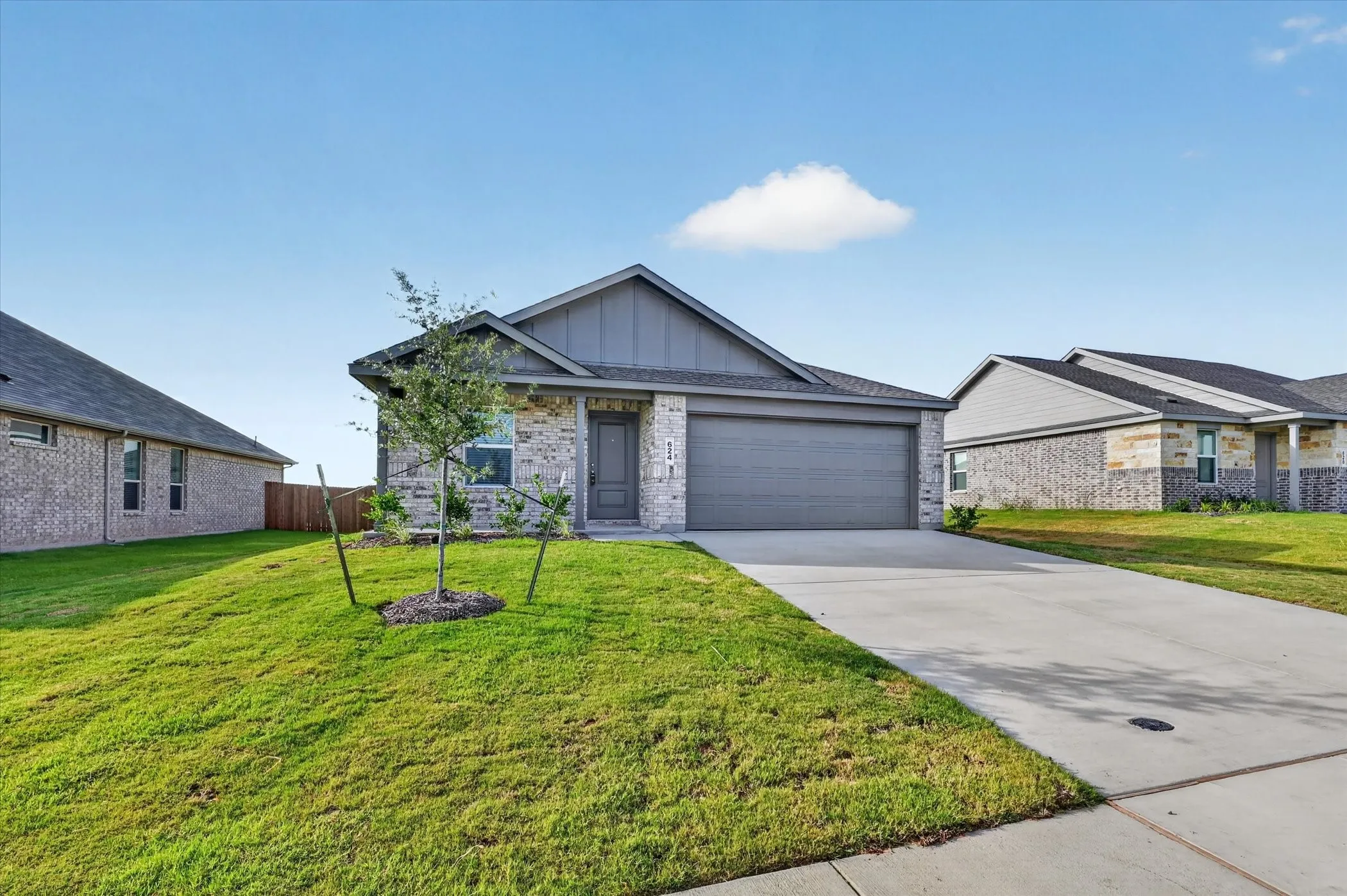 Single Family Residence For Rent in Johnson County , 624 W Criner Street, Grandview, Texas 76050, 4 Bedroom, 2 Bathroom, 2 Garage spaces, 1,736 Sqft, built in 2026, mls#21392341, Real Estate Agent in Grandview, Homes For Rent in Johnson county, Homes For Rent in Grandview, Realtor in Grandview Texas, Real Estate Brokerage Independent Realty Texas, Luminita Cordes Realtor