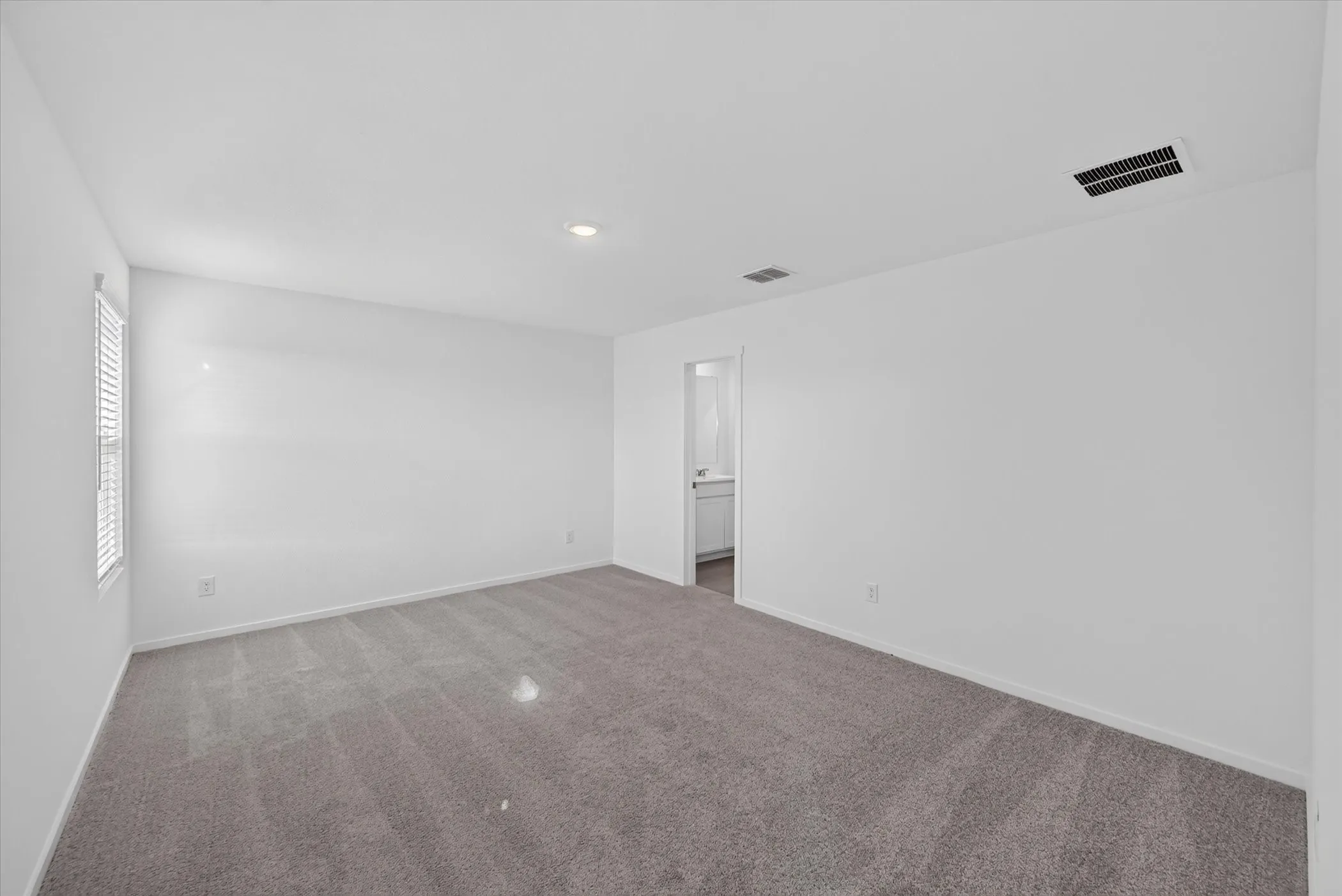 Single Family Residence For Rent in Johnson County , 624 W Criner Street, Grandview, Texas 76050, 4 Bedroom, 2 Bathroom, 2 Garage spaces, 1,736 Sqft, built in 2026, mls#21392341, Real Estate Agent in Grandview, Homes For Rent in Johnson county, Homes For Rent in Grandview, Realtor in Grandview Texas, Real Estate Brokerage Independent Realty Texas, Luminita Cordes Realtor
