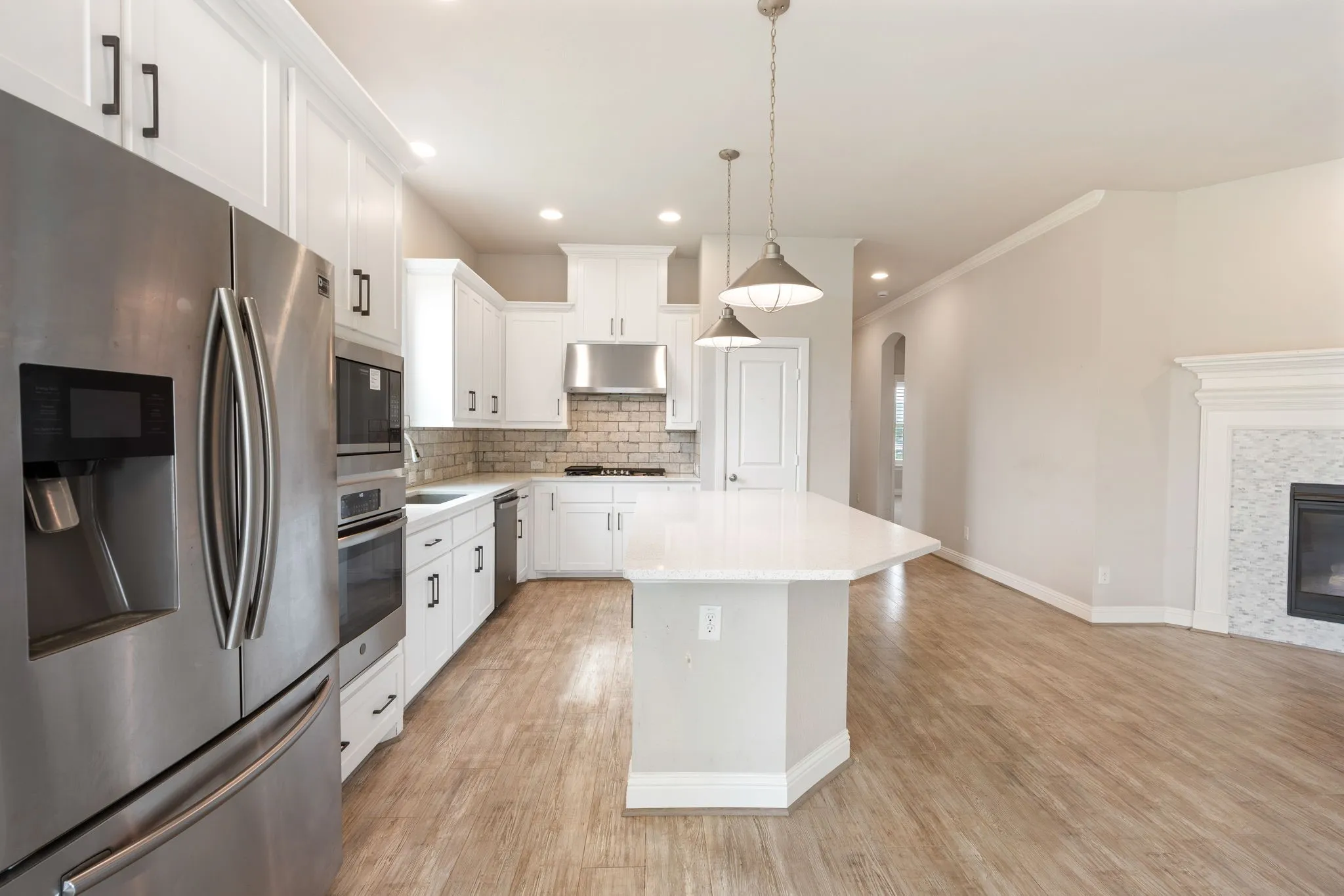 Single Family Residence For Sale in Dallas County , 8900 Homestead Boulevard, Rowlett, Texas 75089, 4 Bedroom, 2 Bathroom, 2 Garage spaces, 1,779 Sqft, built in 2017, mls#21392325, Real Estate Agent in Rowlett, Homes For Sale in Dallas county, Homes For Sale in Rowlett, Realtor in Rowlett Texas, Real Estate Brokerage Independent Realty Texas, Luminita Cordes Realtor