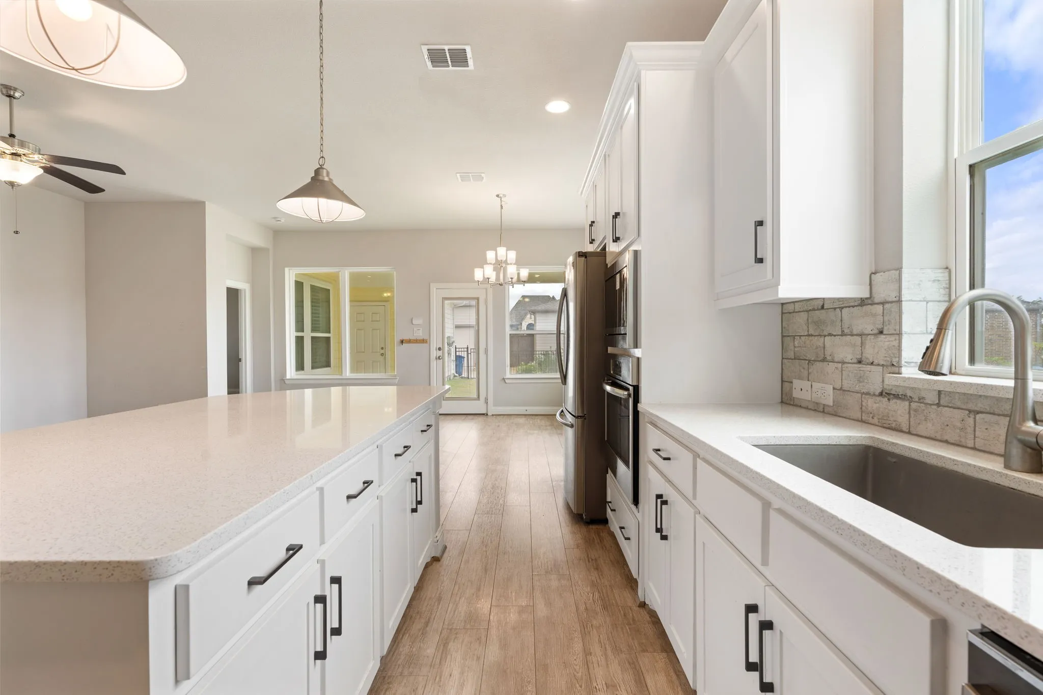 Single Family Residence For Sale in Dallas County , 8900 Homestead Boulevard, Rowlett, Texas 75089, 4 Bedroom, 2 Bathroom, 2 Garage spaces, 1,779 Sqft, built in 2017, mls#21392325, Real Estate Agent in Rowlett, Homes For Sale in Dallas county, Homes For Sale in Rowlett, Realtor in Rowlett Texas, Real Estate Brokerage Independent Realty Texas, Luminita Cordes Realtor