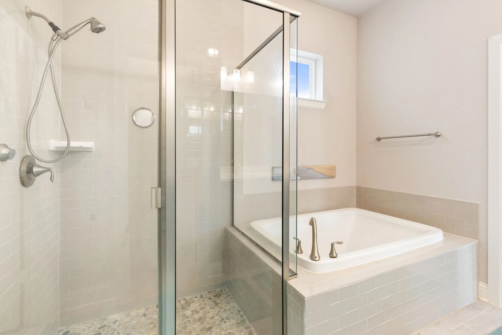 Single Family Residence For Sale in Dallas County , 8900 Homestead Boulevard, Rowlett, Texas 75089, 4 Bedroom, 2 Bathroom, 2 Garage spaces, 1,779 Sqft, built in 2017, mls#21392325, Real Estate Agent in Rowlett, Homes For Sale in Dallas county, Homes For Sale in Rowlett, Realtor in Rowlett Texas, Real Estate Brokerage Independent Realty Texas, Luminita Cordes Realtor