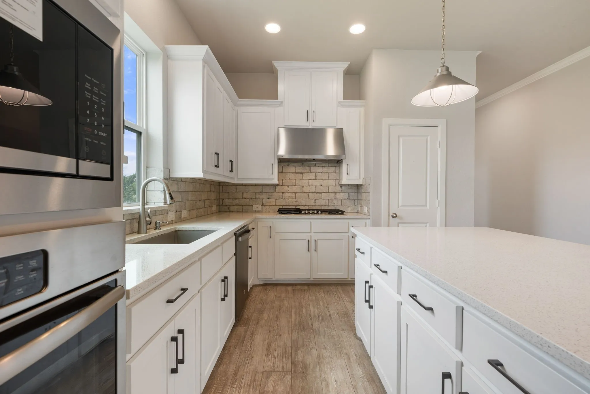 Single Family Residence For Sale in Dallas County , 8900 Homestead Boulevard, Rowlett, Texas 75089, 4 Bedroom, 2 Bathroom, 2 Garage spaces, 1,779 Sqft, built in 2017, mls#21392325, Real Estate Agent in Rowlett, Homes For Sale in Dallas county, Homes For Sale in Rowlett, Realtor in Rowlett Texas, Real Estate Brokerage Independent Realty Texas, Luminita Cordes Realtor