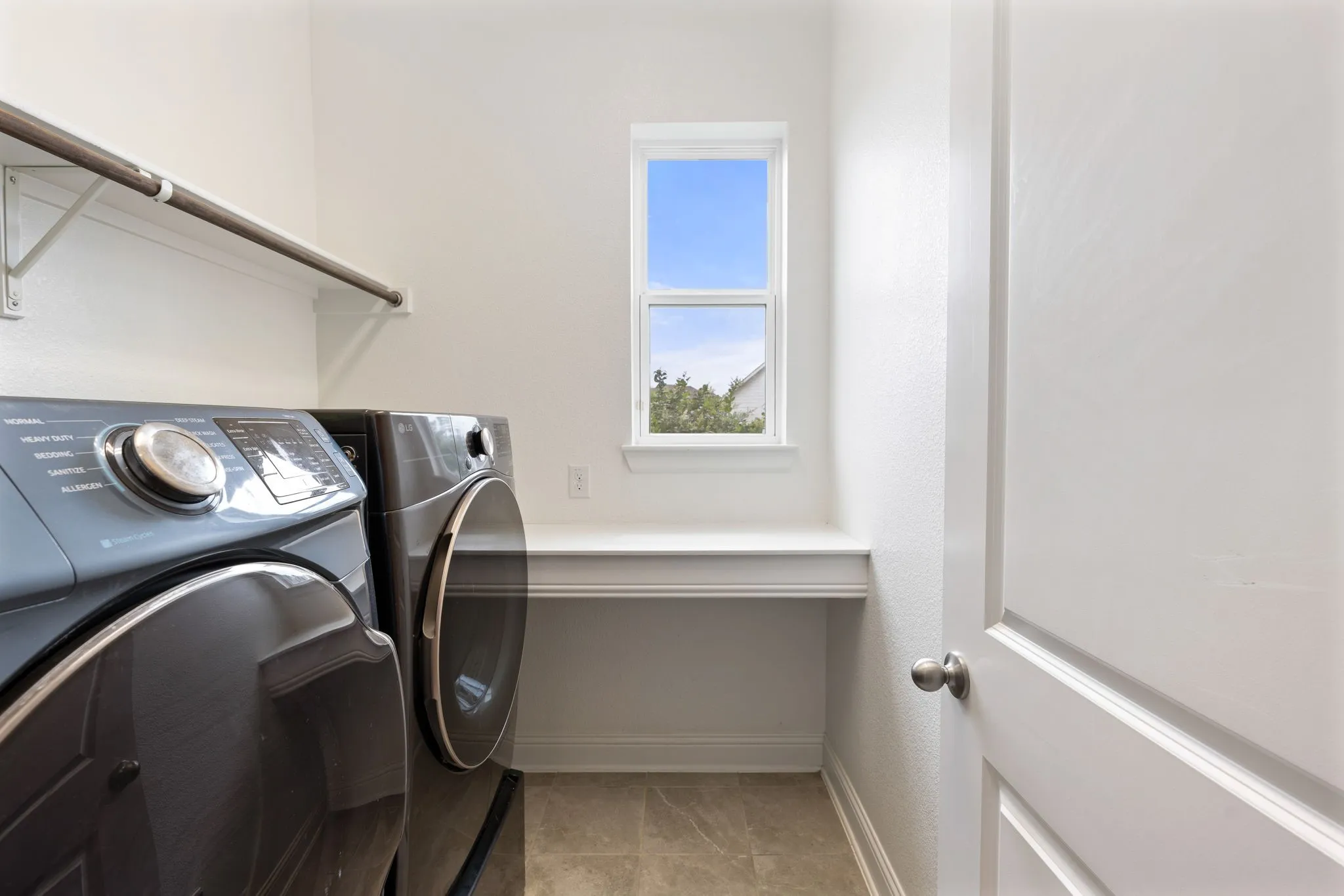 Single Family Residence For Sale in Dallas County , 8900 Homestead Boulevard, Rowlett, Texas 75089, 4 Bedroom, 2 Bathroom, 2 Garage spaces, 1,779 Sqft, built in 2017, mls#21392325, Real Estate Agent in Rowlett, Homes For Sale in Dallas county, Homes For Sale in Rowlett, Realtor in Rowlett Texas, Real Estate Brokerage Independent Realty Texas, Luminita Cordes Realtor