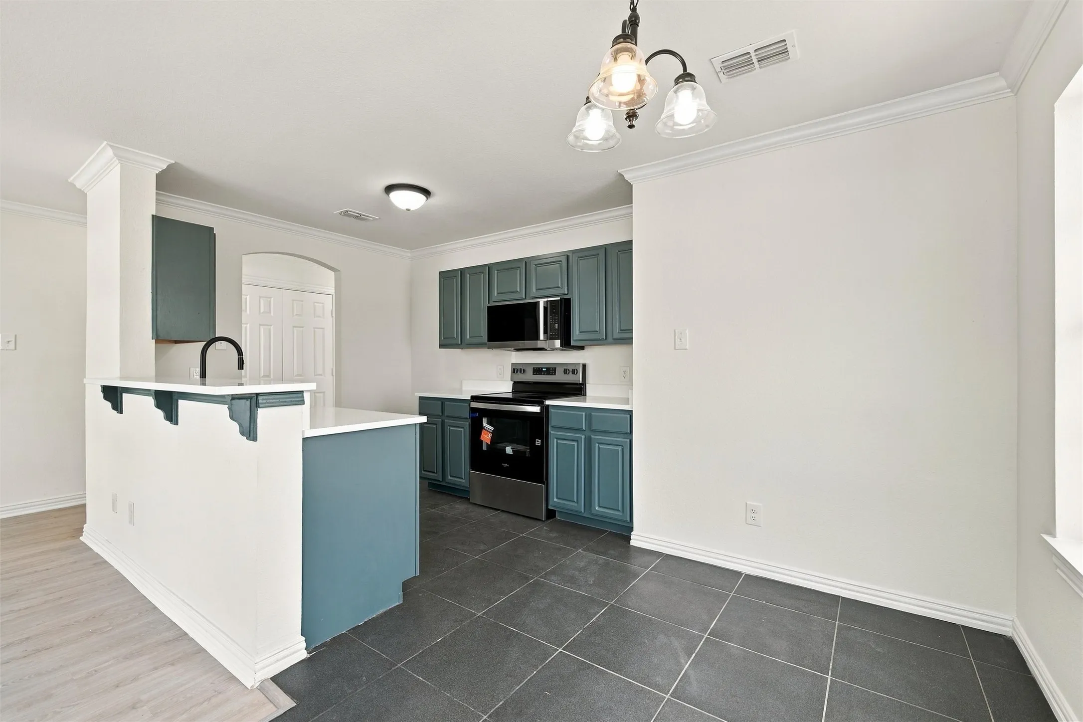 Single Family Residence For Sale in Mc Lennan County , 522 Lottie Street, Waco, Texas 76704, 3 Bedroom, 2 Bathroom, Garage spaces, 1,202 Sqft, built in 2013, mls#21391872, Real Estate Agent in Waco, Homes For Sale in Mc Lennan county, Homes For Sale in Waco, Realtor in Waco Texas, Real Estate Brokerage Independent Realty Texas, Luminita Cordes Realtor