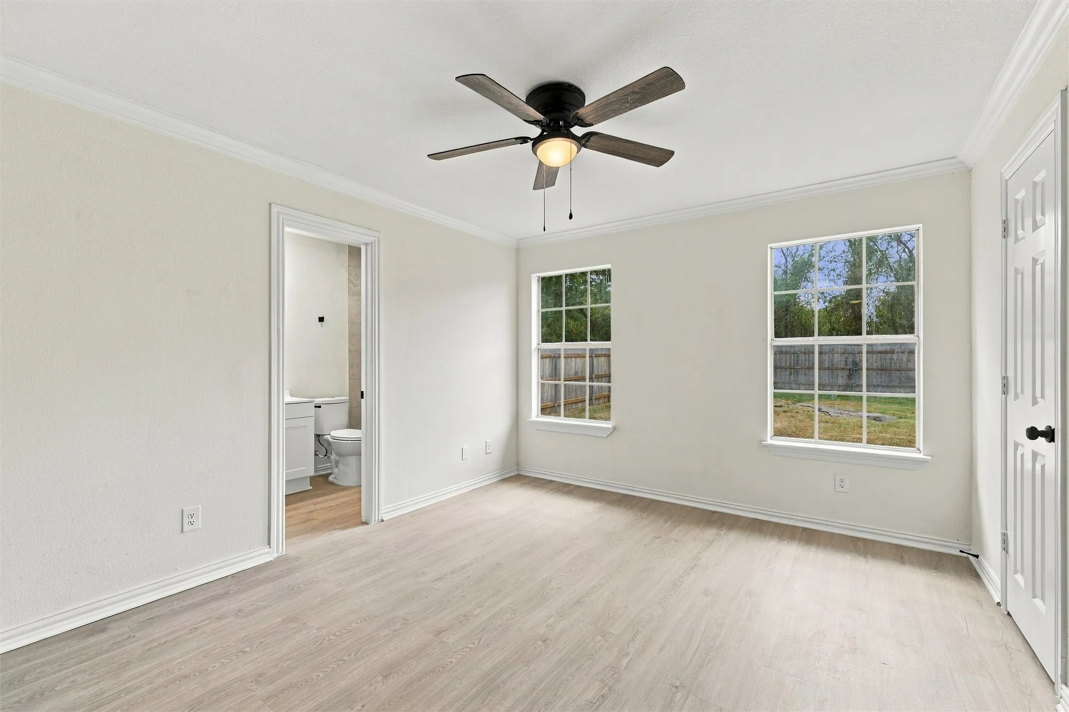 Single Family Residence For Sale in Mc Lennan County , 522 Lottie Street, Waco, Texas 76704, 3 Bedroom, 2 Bathroom, Garage spaces, 1,202 Sqft, built in 2013, mls#21391872, Real Estate Agent in Waco, Homes For Sale in Mc Lennan county, Homes For Sale in Waco, Realtor in Waco Texas, Real Estate Brokerage Independent Realty Texas, Luminita Cordes Realtor