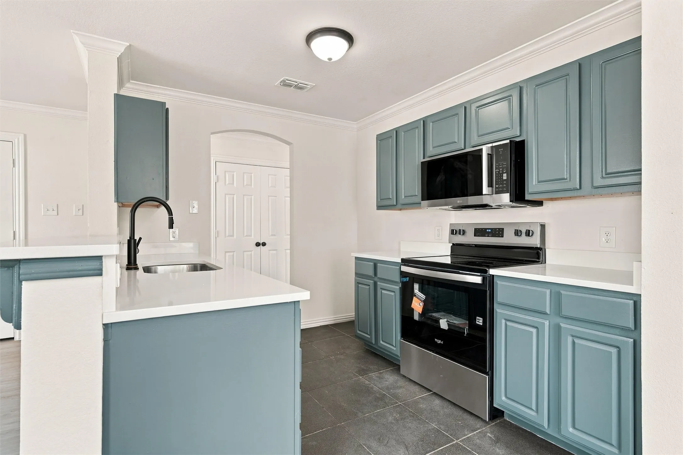 Single Family Residence For Sale in Mc Lennan County , 522 Lottie Street, Waco, Texas 76704, 3 Bedroom, 2 Bathroom, Garage spaces, 1,202 Sqft, built in 2013, mls#21391872, Real Estate Agent in Waco, Homes For Sale in Mc Lennan county, Homes For Sale in Waco, Realtor in Waco Texas, Real Estate Brokerage Independent Realty Texas, Luminita Cordes Realtor