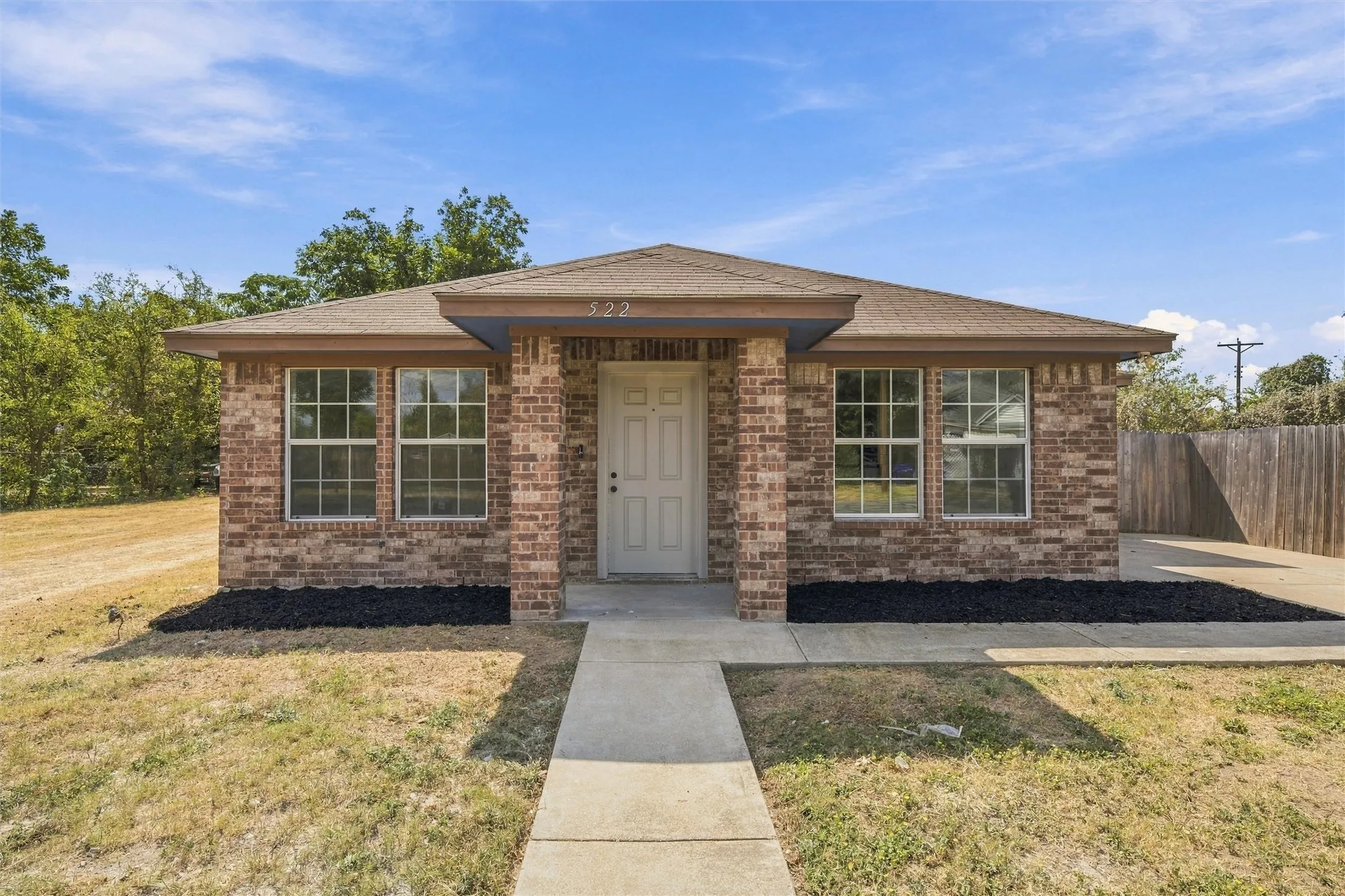 Single Family Residence For Sale in Mc Lennan County , 522 Lottie Street, Waco, Texas 76704, 3 Bedroom, 2 Bathroom, Garage spaces, 1,202 Sqft, built in 2013, mls#21391872, Real Estate Agent in Waco, Homes For Sale in Mc Lennan county, Homes For Sale in Waco, Realtor in Waco Texas, Real Estate Brokerage Independent Realty Texas, Luminita Cordes Realtor