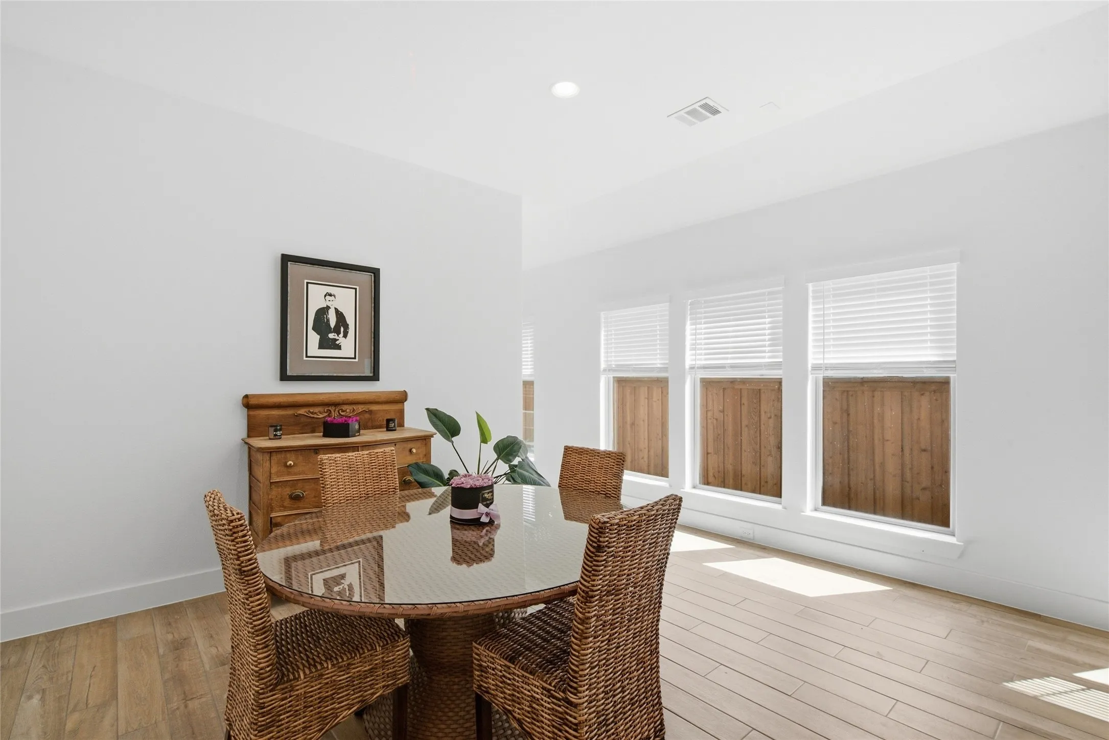 Townhouse For Sale in Parker County , 2117 Winding Creek Circle, Fort Worth, Texas 76008, 3 Bedroom, 2 Bathroom, 2 Garage spaces, 1,712 Sqft, built in 2023, mls#21392068, Real Estate Agent in Fort Worth, Homes For Sale in Parker county, Homes For Sale in Fort Worth, Realtor in Fort Worth Texas, Real Estate Brokerage Independent Realty Texas, Luminita Cordes Realtor