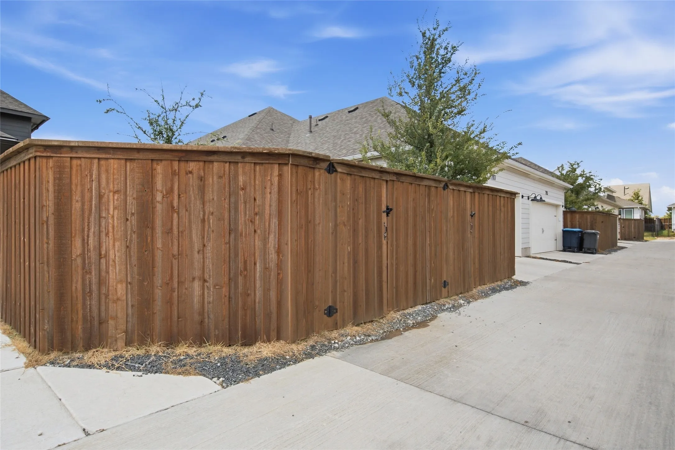 Townhouse For Sale in Parker County , 2117 Winding Creek Circle, Fort Worth, Texas 76008, 3 Bedroom, 2 Bathroom, 2 Garage spaces, 1,712 Sqft, built in 2023, mls#21392068, Real Estate Agent in Fort Worth, Homes For Sale in Parker county, Homes For Sale in Fort Worth, Realtor in Fort Worth Texas, Real Estate Brokerage Independent Realty Texas, Luminita Cordes Realtor