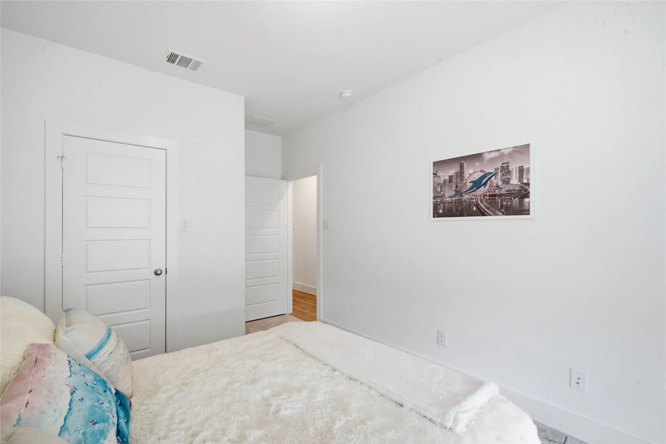Townhouse For Sale in Parker County , 2117 Winding Creek Circle, Fort Worth, Texas 76008, 3 Bedroom, 2 Bathroom, 2 Garage spaces, 1,712 Sqft, built in 2023, mls#21392068, Real Estate Agent in Fort Worth, Homes For Sale in Parker county, Homes For Sale in Fort Worth, Realtor in Fort Worth Texas, Real Estate Brokerage Independent Realty Texas, Luminita Cordes Realtor