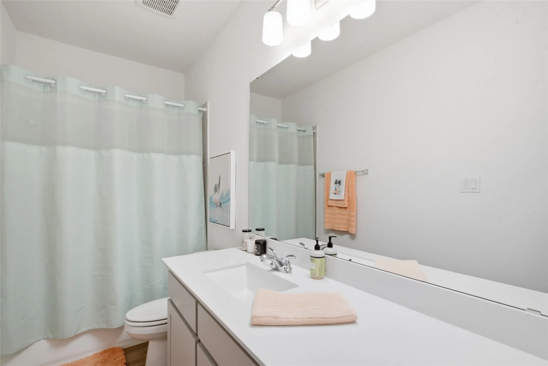Townhouse For Sale in Parker County , 2117 Winding Creek Circle, Fort Worth, Texas 76008, 3 Bedroom, 2 Bathroom, 2 Garage spaces, 1,712 Sqft, built in 2023, mls#21392068, Real Estate Agent in Fort Worth, Homes For Sale in Parker county, Homes For Sale in Fort Worth, Realtor in Fort Worth Texas, Real Estate Brokerage Independent Realty Texas, Luminita Cordes Realtor