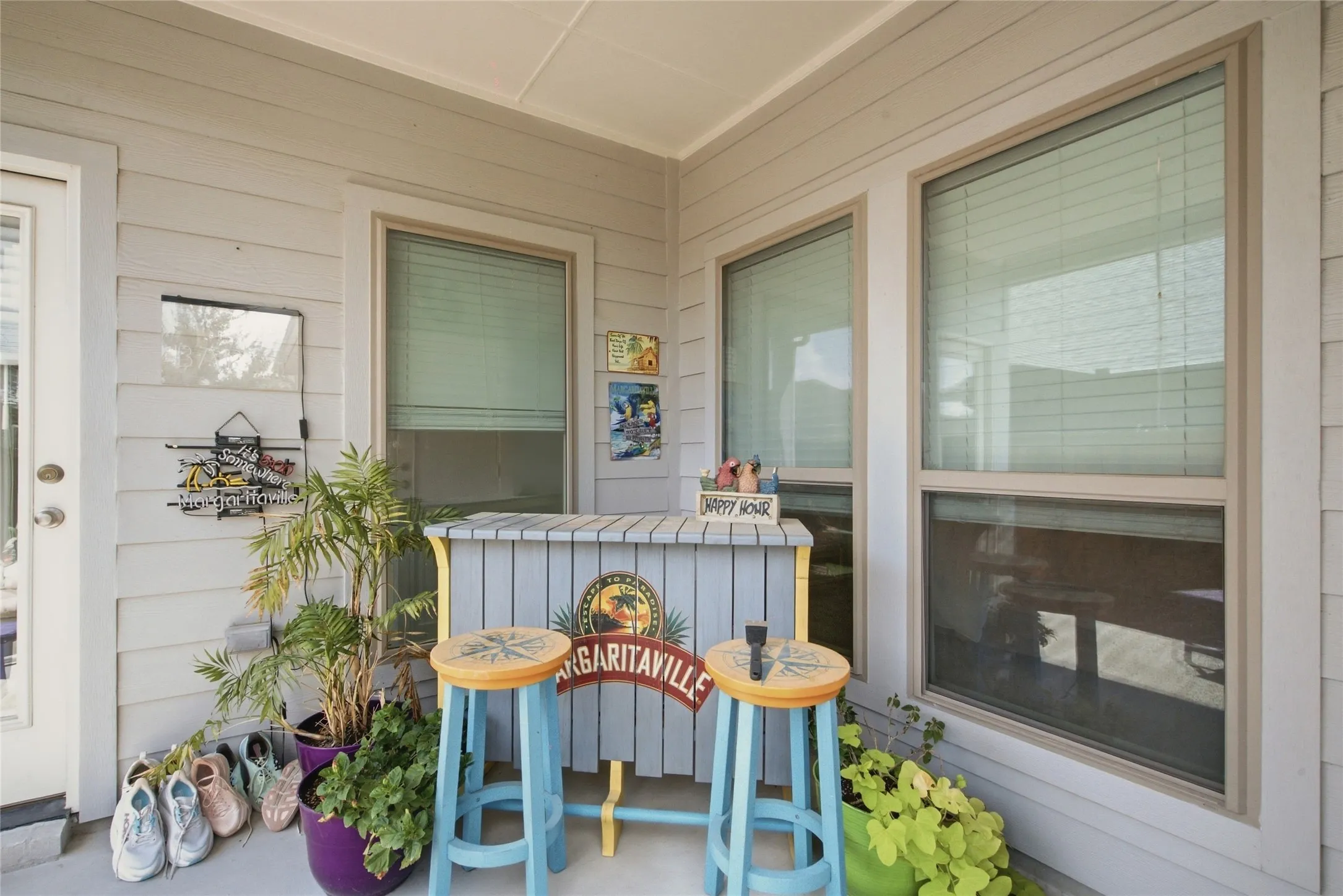 Townhouse For Sale in Parker County , 2117 Winding Creek Circle, Fort Worth, Texas 76008, 3 Bedroom, 2 Bathroom, 2 Garage spaces, 1,712 Sqft, built in 2023, mls#21392068, Real Estate Agent in Fort Worth, Homes For Sale in Parker county, Homes For Sale in Fort Worth, Realtor in Fort Worth Texas, Real Estate Brokerage Independent Realty Texas, Luminita Cordes Realtor