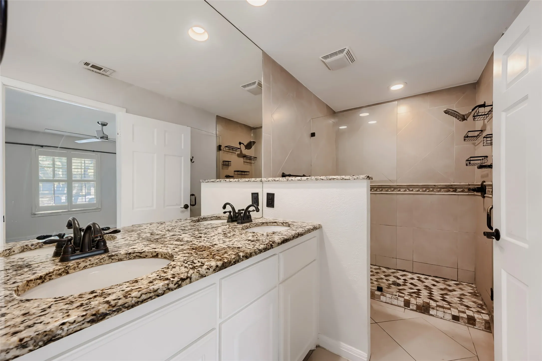 Single Family Residence For Sale in Tarrant County , 6504 Genoa Road, Fort Worth, Texas 76116, 4 Bedroom, 3 Bathroom, 2 Garage spaces, 2,387 Sqft, built in 1966, mls#21388661, Real Estate Agent in Fort Worth, Homes For Sale in Tarrant county, Homes For Sale in Fort Worth, Realtor in Fort Worth Texas, Real Estate Brokerage Independent Realty Texas, Luminita Cordes Realtor