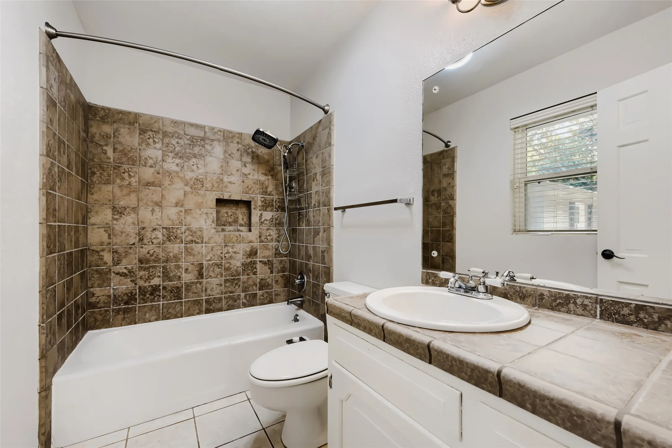 Single Family Residence For Sale in Tarrant County , 6504 Genoa Road, Fort Worth, Texas 76116, 4 Bedroom, 3 Bathroom, 2 Garage spaces, 2,387 Sqft, built in 1966, mls#21388661, Real Estate Agent in Fort Worth, Homes For Sale in Tarrant county, Homes For Sale in Fort Worth, Realtor in Fort Worth Texas, Real Estate Brokerage Independent Realty Texas, Luminita Cordes Realtor