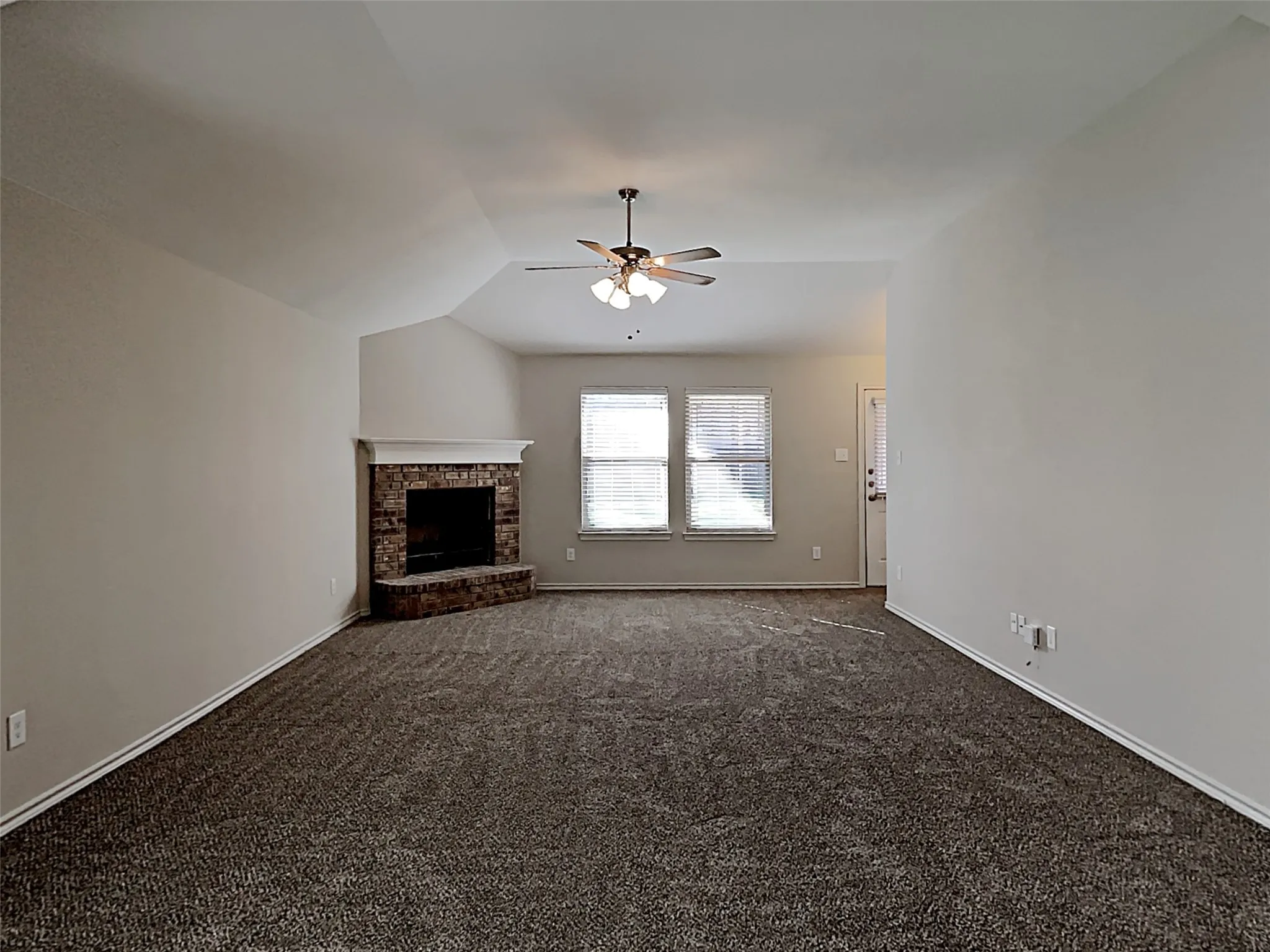 Single Family Residence For Rent in Tarrant County , 10129 Blue Bell Drive, Fort Worth, Texas 76108, 4 Bedroom, 2 Bathroom, 2 Garage spaces, 2,055 Sqft, built in 2014, mls#21392346, Real Estate Agent in Fort Worth, Homes For Rent in Tarrant county, Homes For Rent in Fort Worth, Realtor in Fort Worth Texas, Real Estate Brokerage Independent Realty Texas, Luminita Cordes Realtor