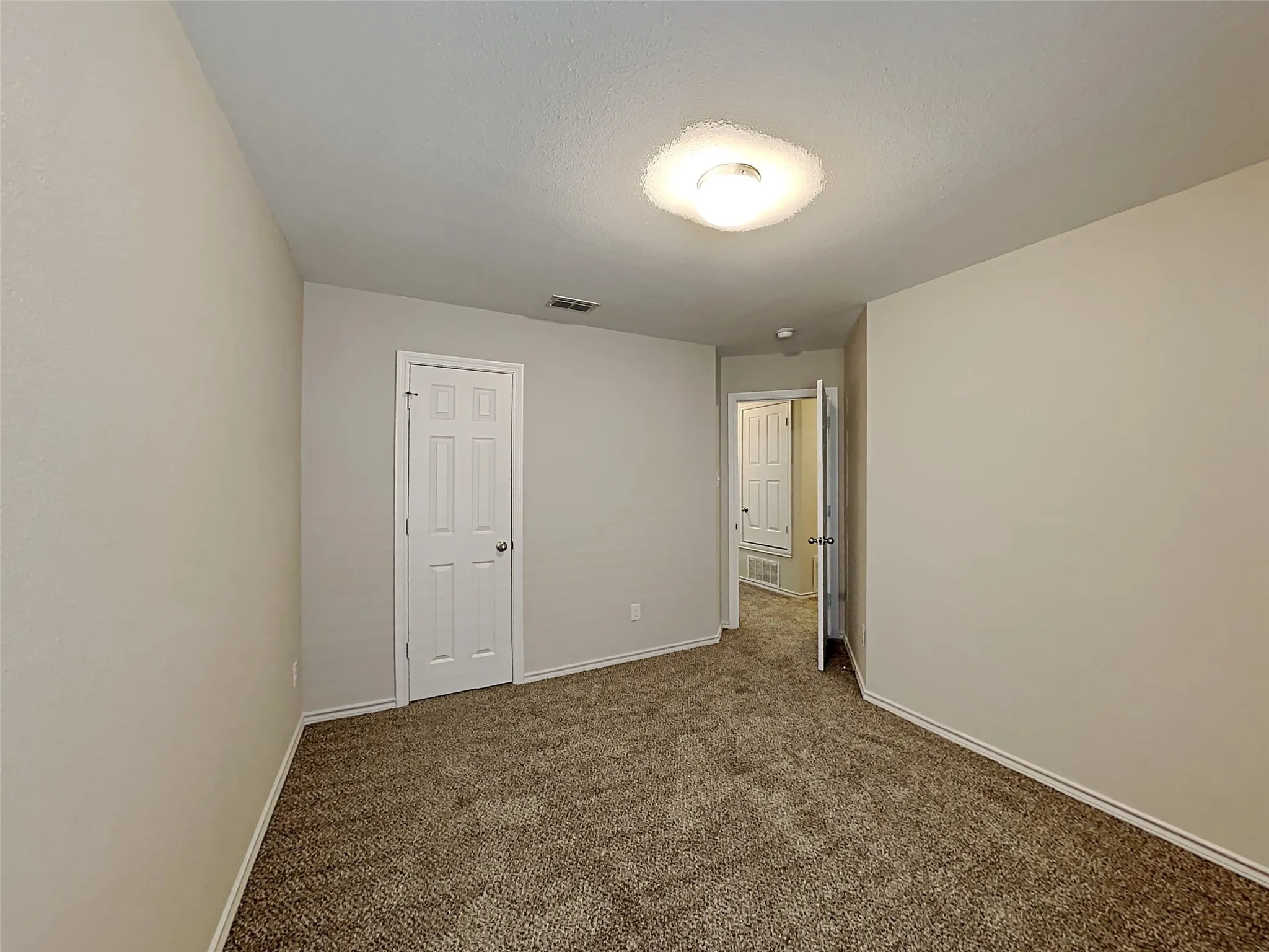 Single Family Residence For Rent in Tarrant County , 10129 Blue Bell Drive, Fort Worth, Texas 76108, 4 Bedroom, 2 Bathroom, 2 Garage spaces, 2,055 Sqft, built in 2014, mls#21392346, Real Estate Agent in Fort Worth, Homes For Rent in Tarrant county, Homes For Rent in Fort Worth, Realtor in Fort Worth Texas, Real Estate Brokerage Independent Realty Texas, Luminita Cordes Realtor