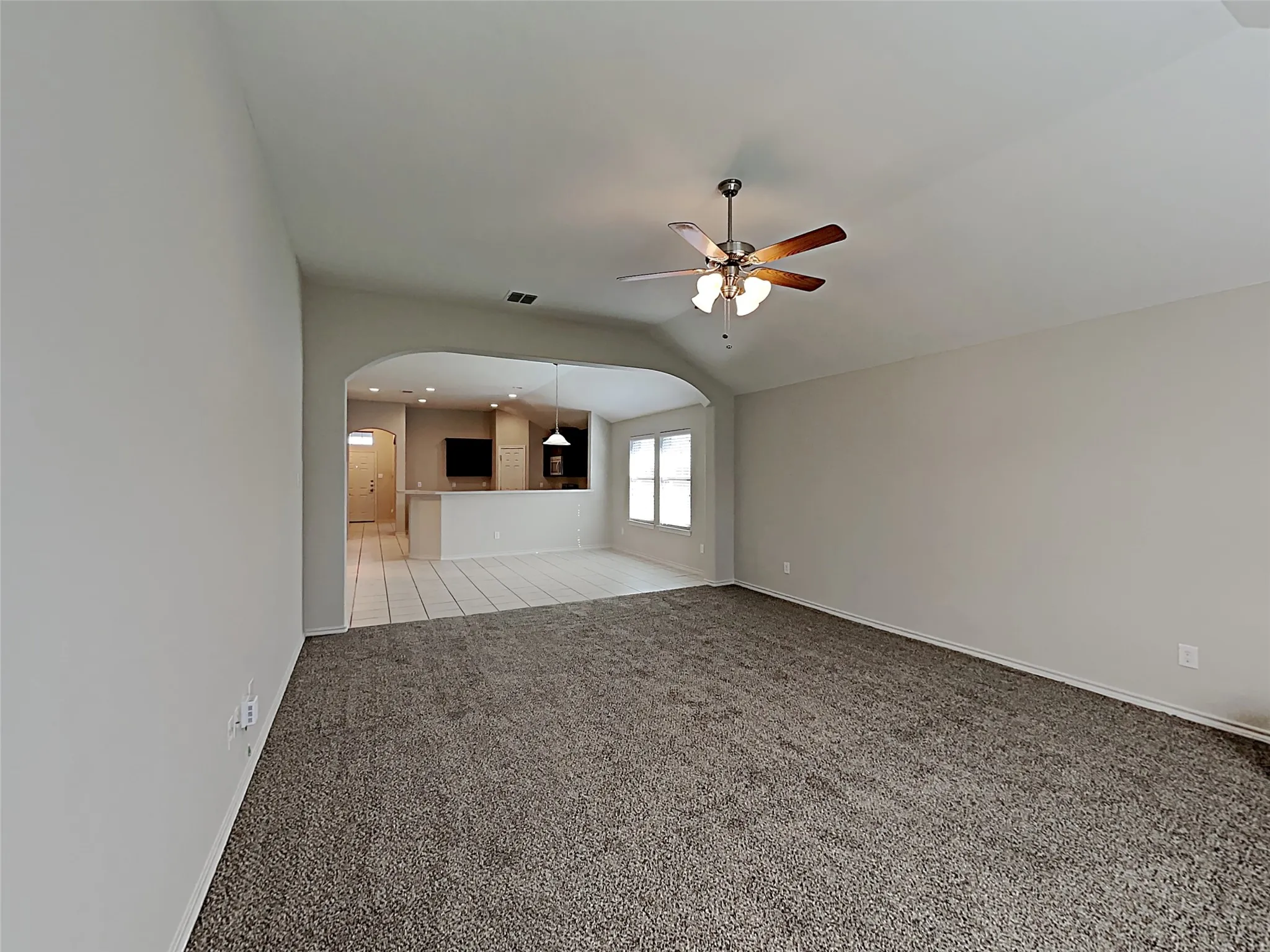 Single Family Residence For Rent in Tarrant County , 10129 Blue Bell Drive, Fort Worth, Texas 76108, 4 Bedroom, 2 Bathroom, 2 Garage spaces, 2,055 Sqft, built in 2014, mls#21392346, Real Estate Agent in Fort Worth, Homes For Rent in Tarrant county, Homes For Rent in Fort Worth, Realtor in Fort Worth Texas, Real Estate Brokerage Independent Realty Texas, Luminita Cordes Realtor