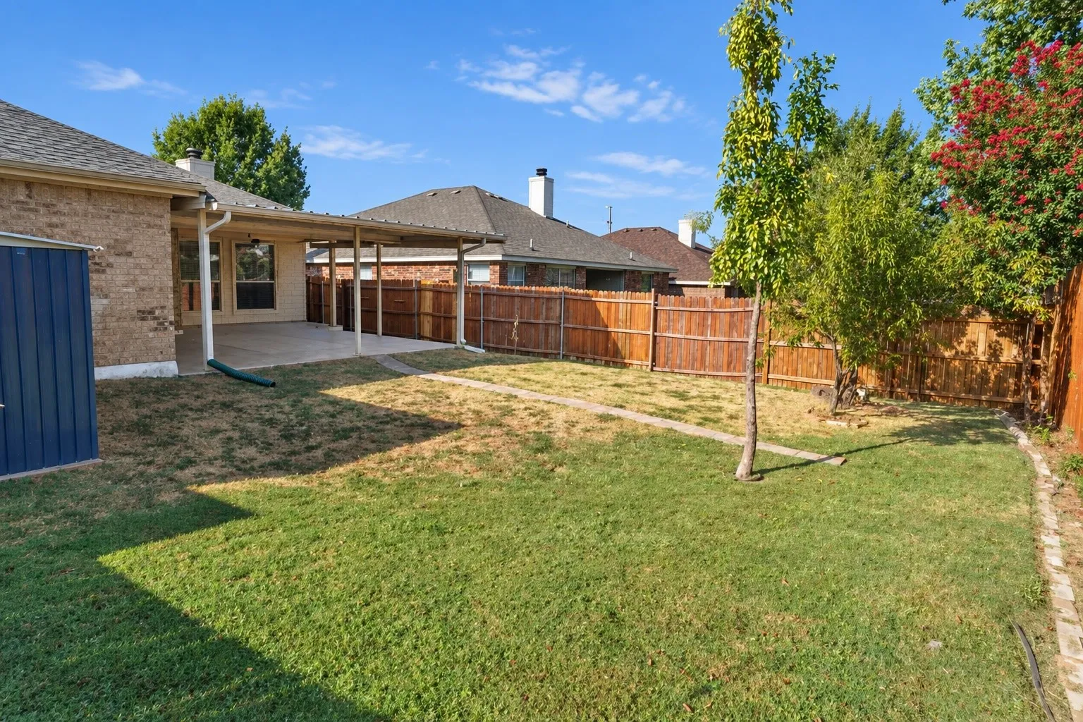Single Family Residence For Sale in Tarrant County , 9304 Marilyn Court, White Settlement, Texas 76108, 3 Bedroom, 2 Bathroom, 2 Garage spaces, 1,486 Sqft, built in 2006, mls#21392333, Real Estate Agent in White Settlement, Homes For Sale in Tarrant county, Homes For Sale in White Settlement, Realtor in White Settlement Texas, Real Estate Brokerage Independent Realty Texas, Luminita Cordes Realtor